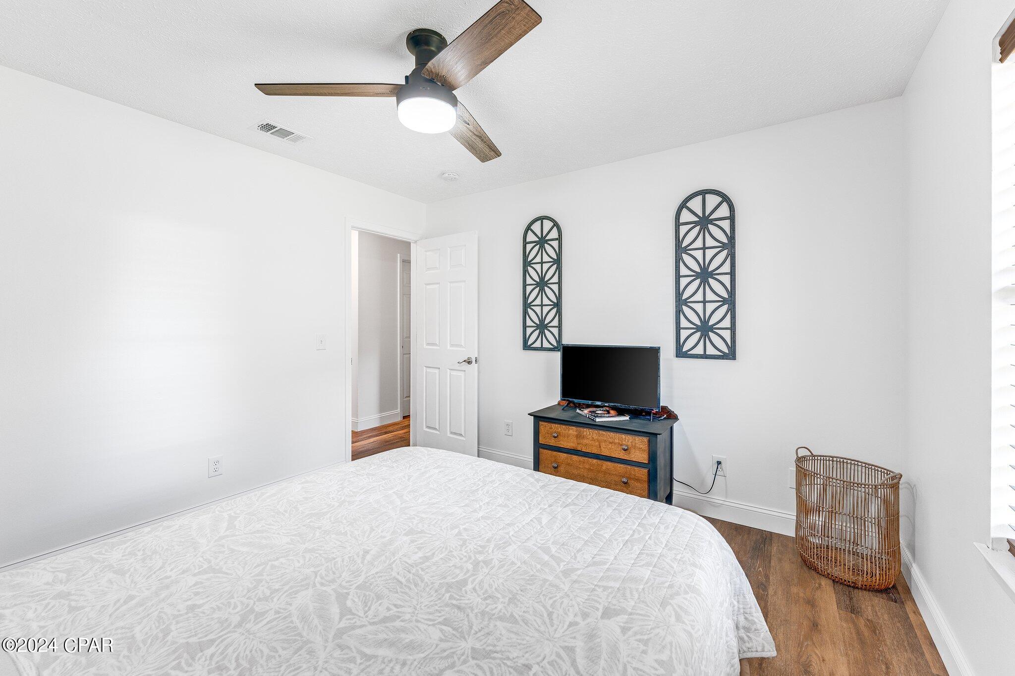 North Lagoon Oaks 5th - Residential