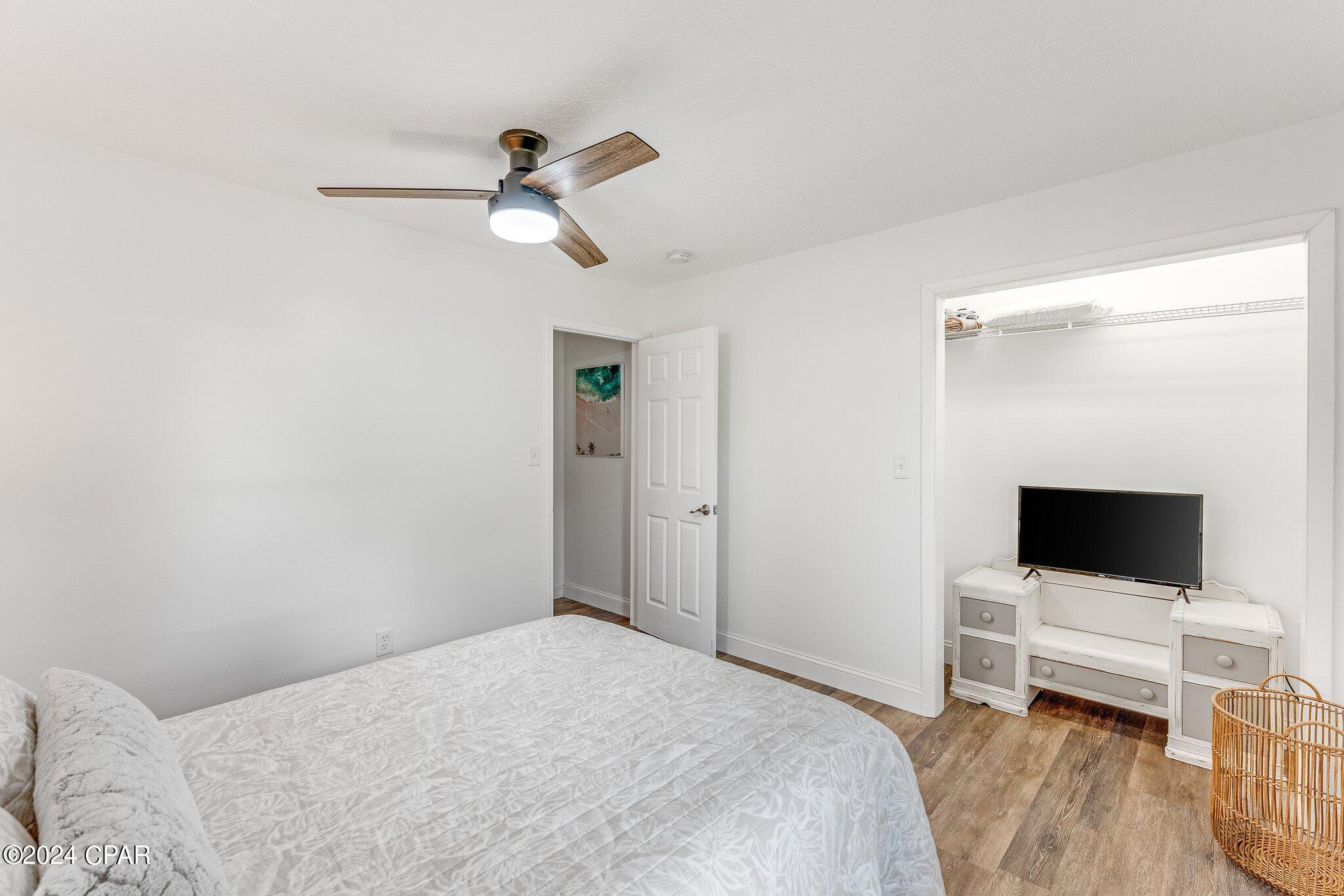 North Lagoon Oaks 5th - Residential