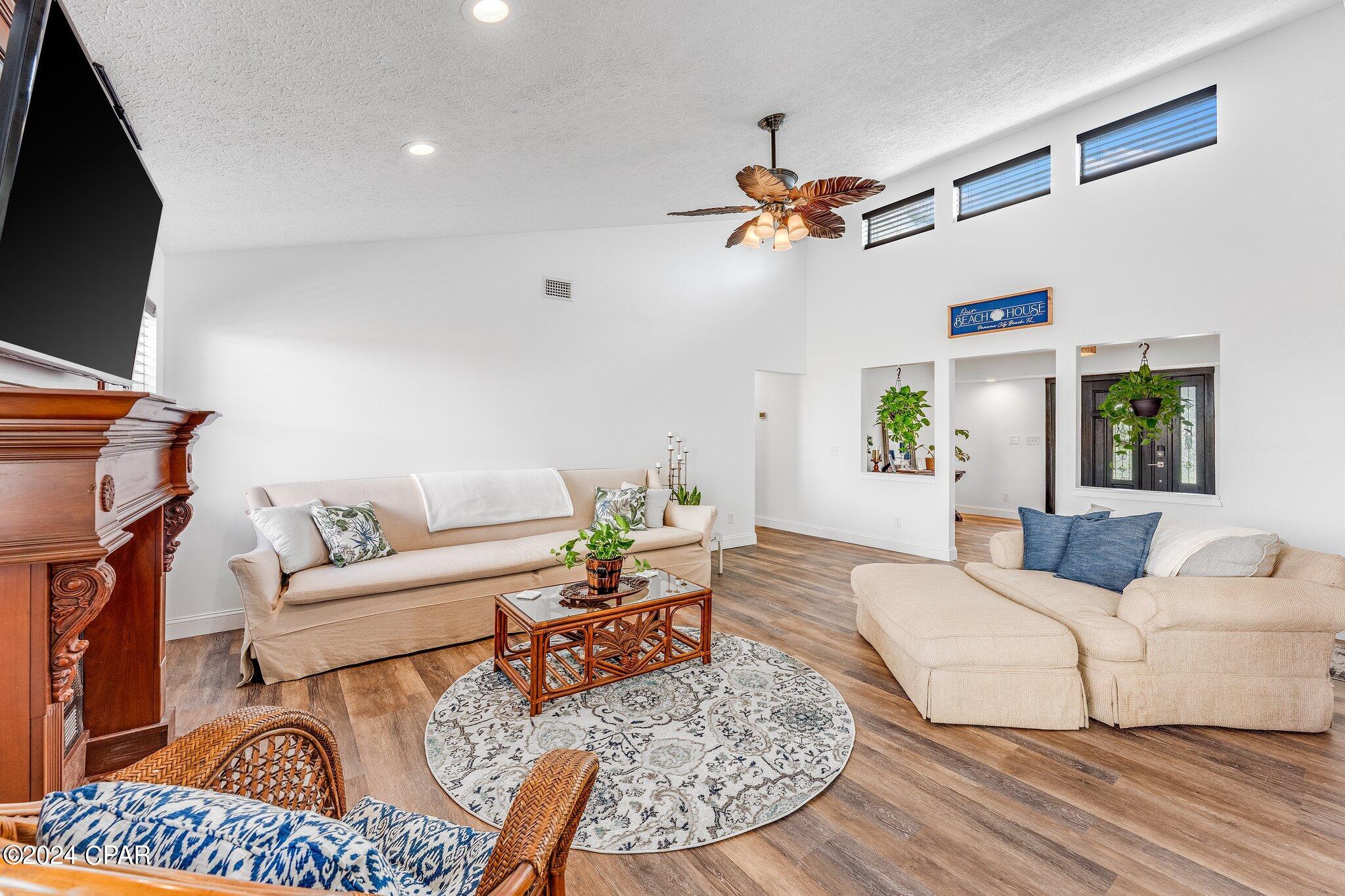 North Lagoon Oaks 5th - Residential