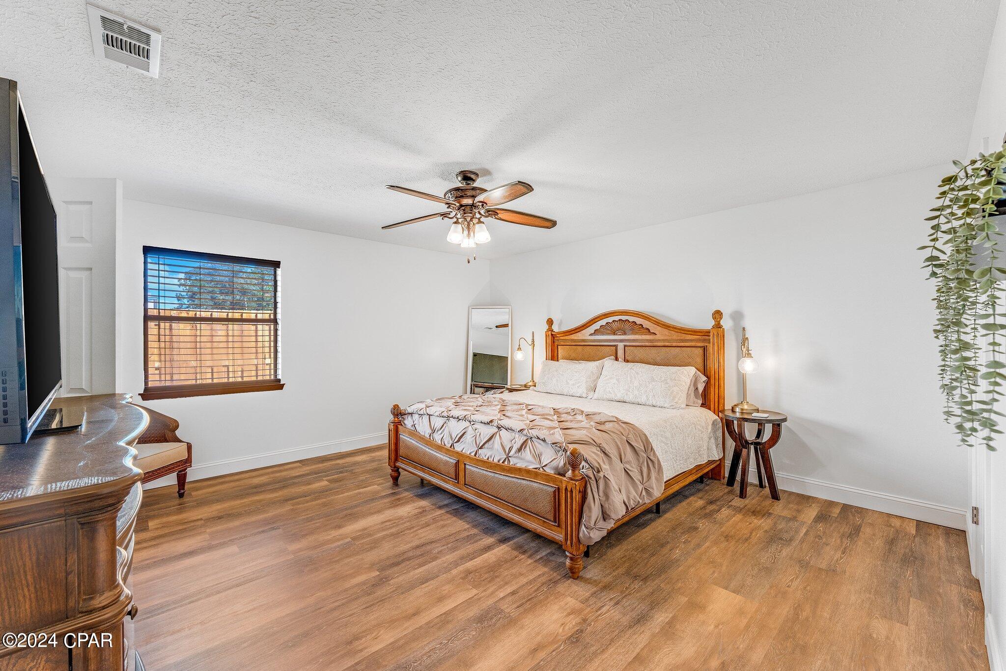 North Lagoon Oaks 5th - Residential