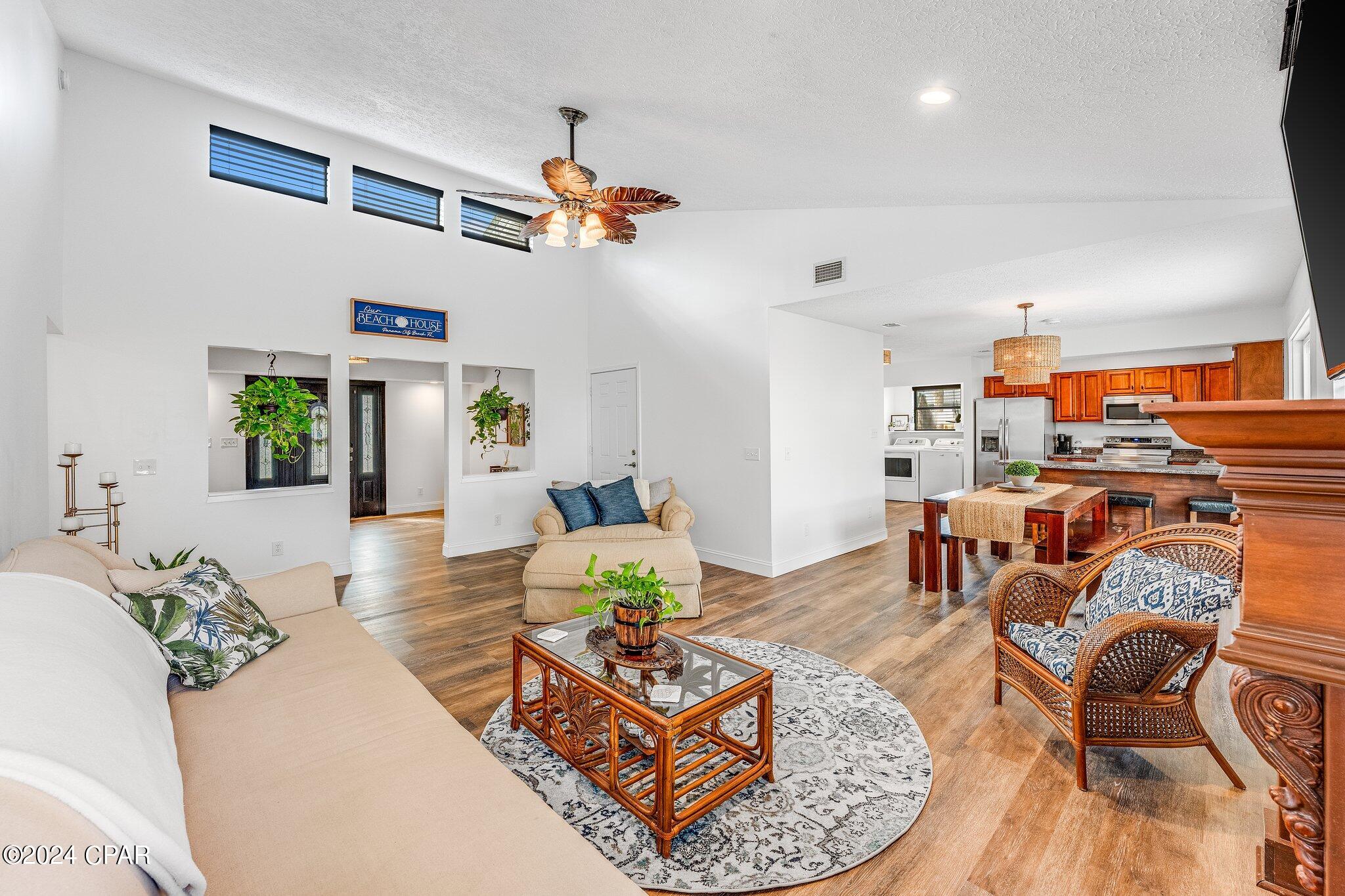 North Lagoon Oaks 5th - Residential