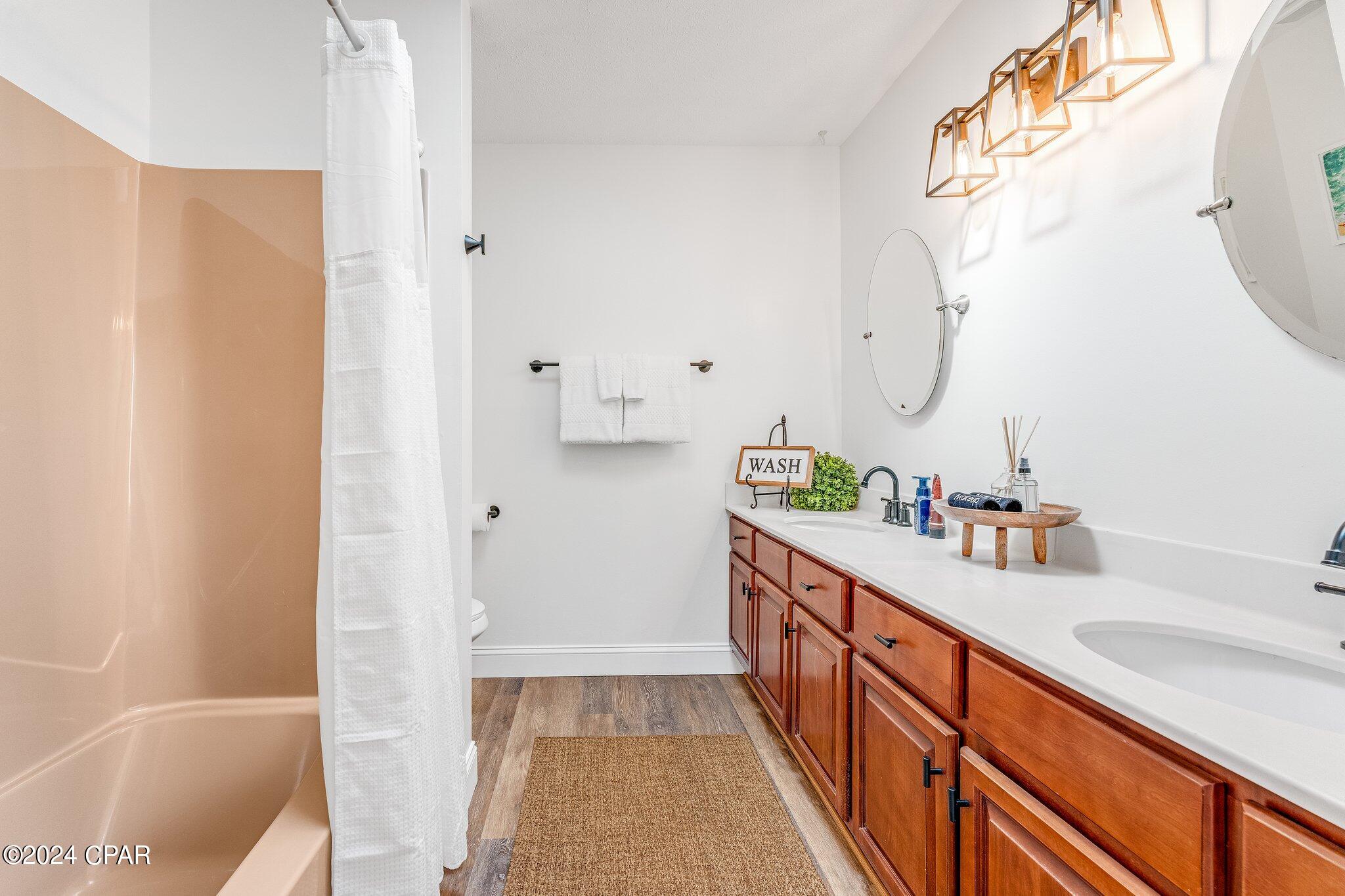 North Lagoon Oaks 5th - Residential