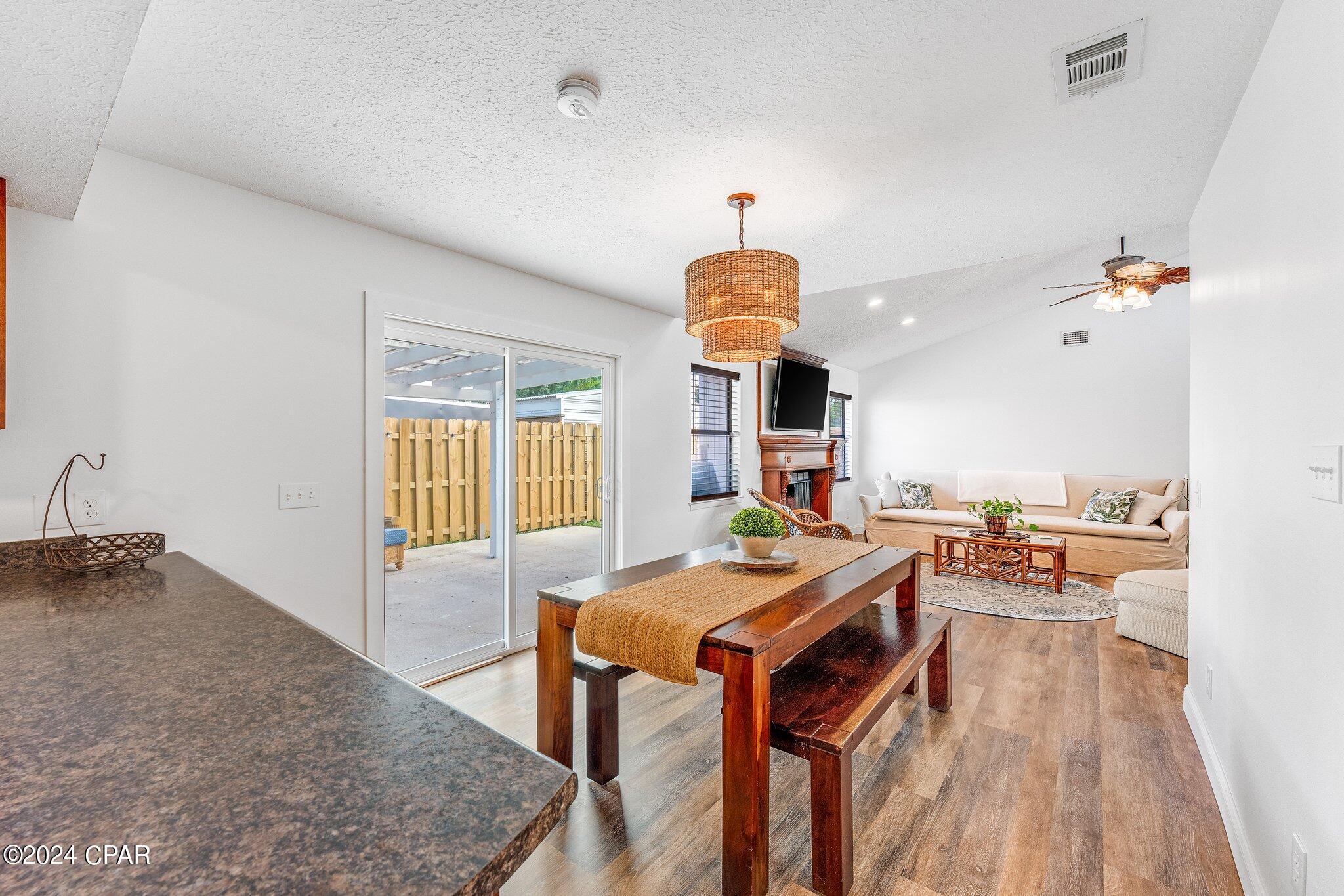 North Lagoon Oaks 5th - Residential