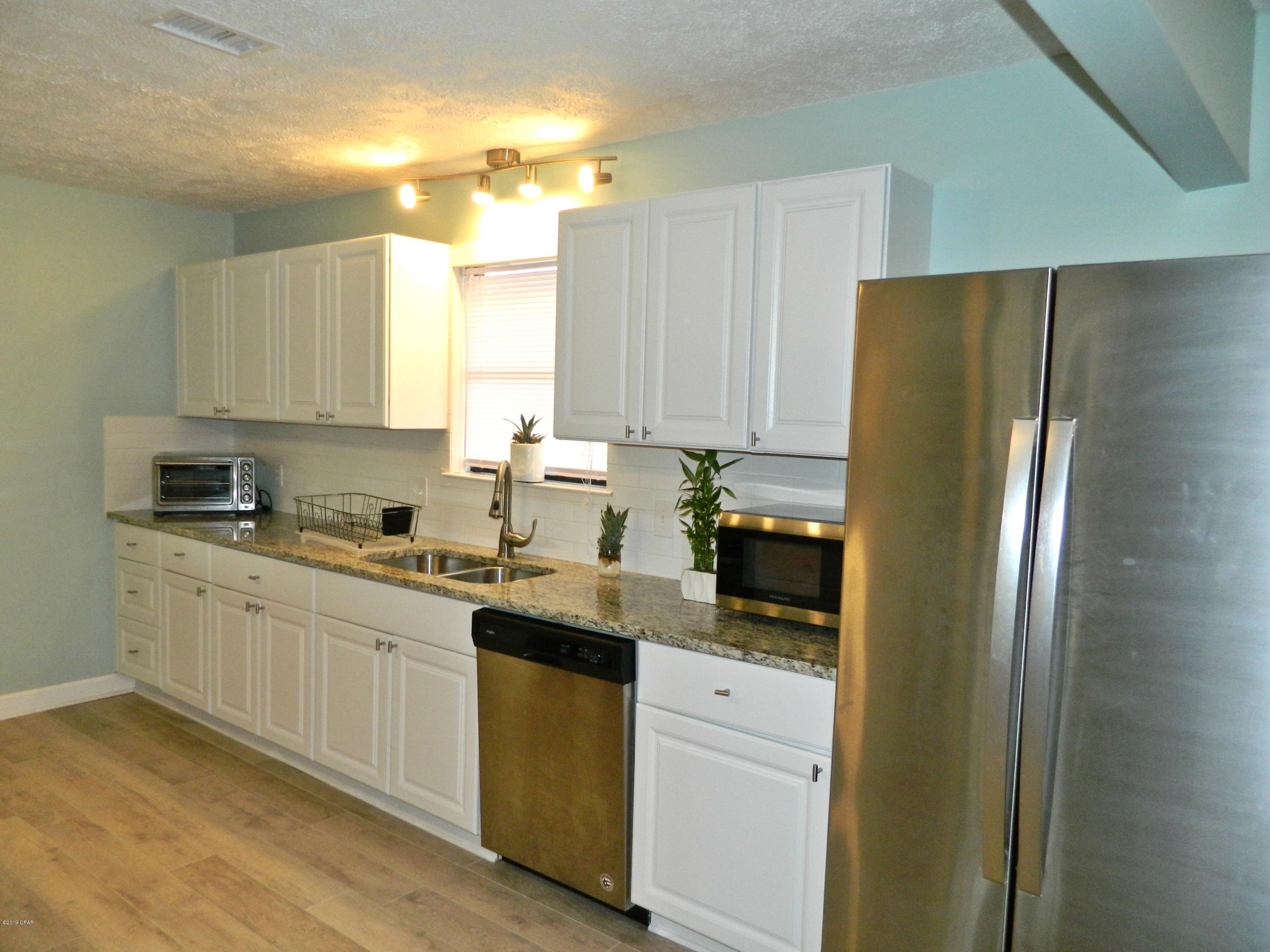 Silver Sands Unit 2 - Residential Lease