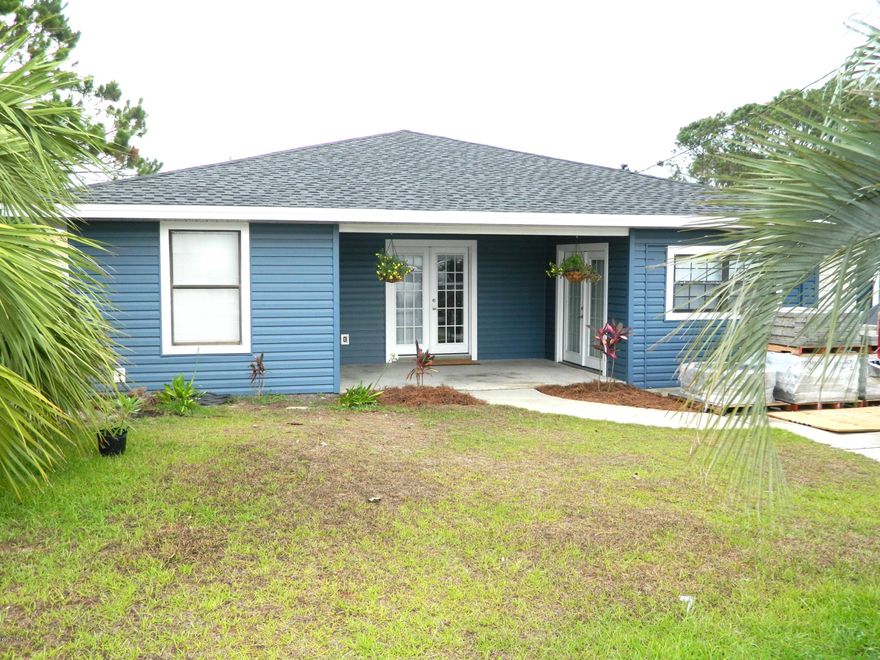 For Rent. This 3 bedroom, 2 bath home is conveniently located off Thomas Drive and comes fully furnished. Kitchen features include granite counter tops, stainless steel appliances and an eat-in dining room. The spacious master bedroom offers a queen size bed and access to the front patio. One guest bedroom features a queen size bed and the other guest bedroom features a full size bed. The Florida room is located just off the dining area and offers direct access to the fenced backyard. Full size washer/dryer included. Rent includes basic cable, water/sewer, garbage and yard maintenance. No pets. Available 7/1/19 for a 6 month lease. Contact our office at 850-233-7926 for a showing appointment.