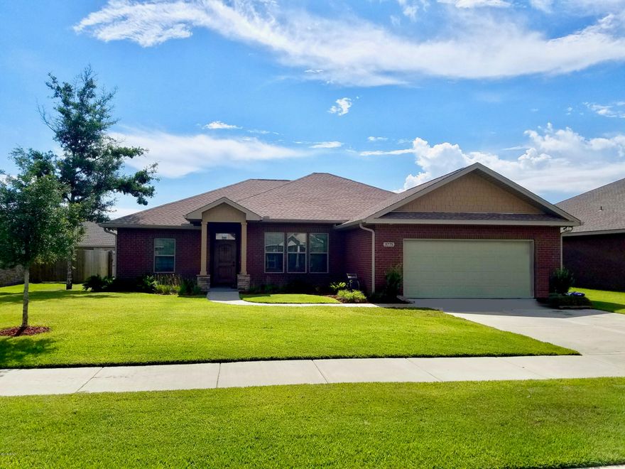 Beautiful newer home in deed restricted Cedar Park! This is an all brick home with a 2 car garage. It features 10ft ceilings, granite counter tops, stainless steel appliances, tile and hardwood laminate flooring and a fully sodded yard with sprinkler system. The Master bathroom has a double vanity and a separate tub and shower! Cedar Park features 2 parks, a pavilion and a playground. Microwave, Hardwood floors, Air conditioning, Refrigerator, Dishwasher, Walk-in closets, Garage parking, Laundry room / hookups, Oven / range, Heat - electric, Pet Friendly