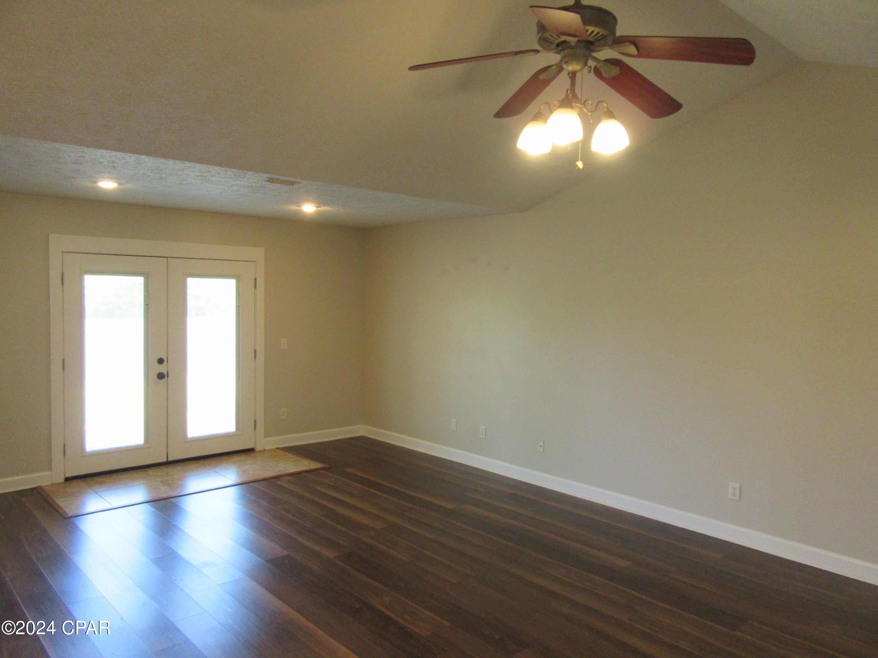 [No Recorded Subdiv] - Residential Lease