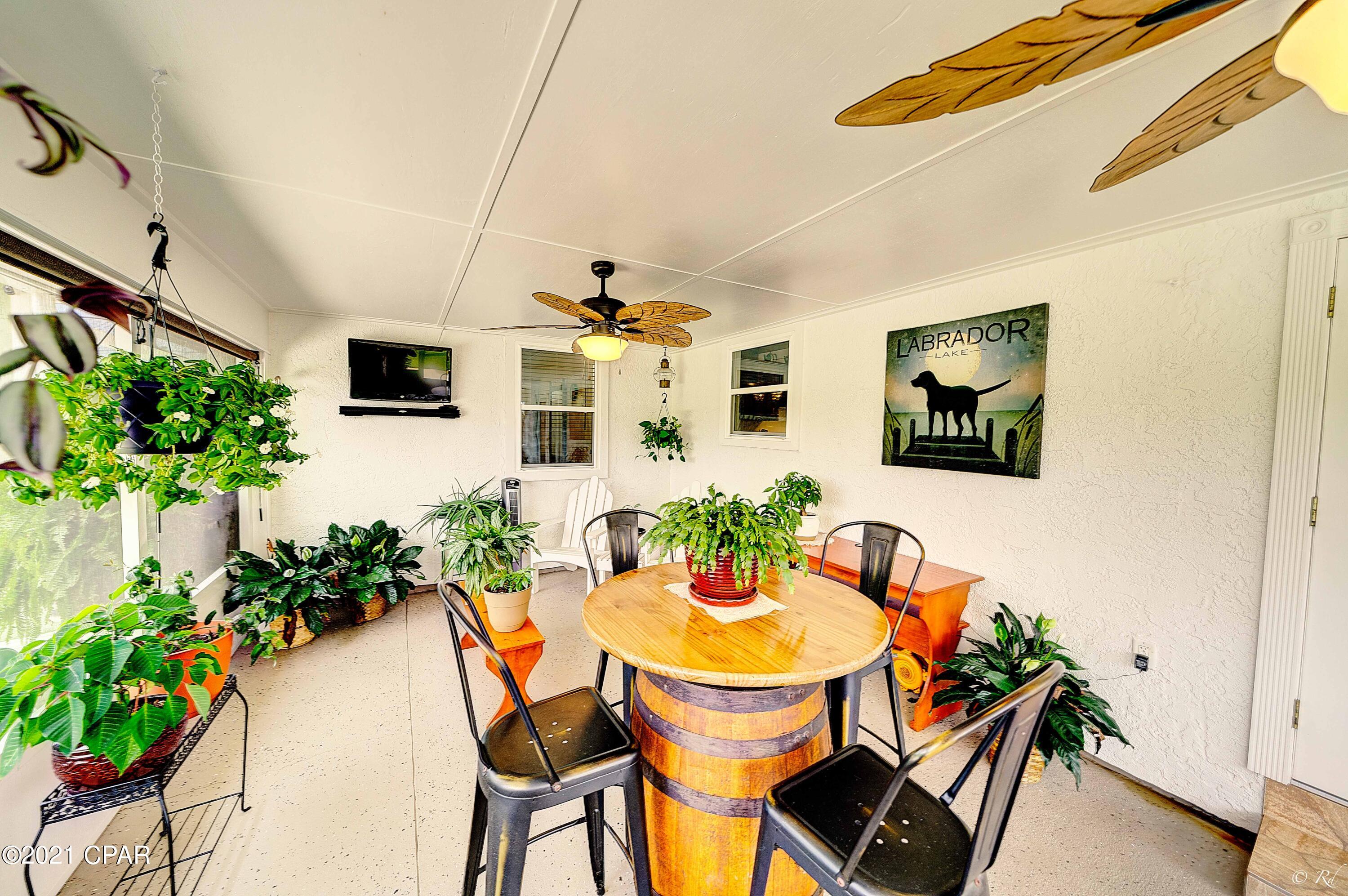 Towne & Country Lake Estates - Residential