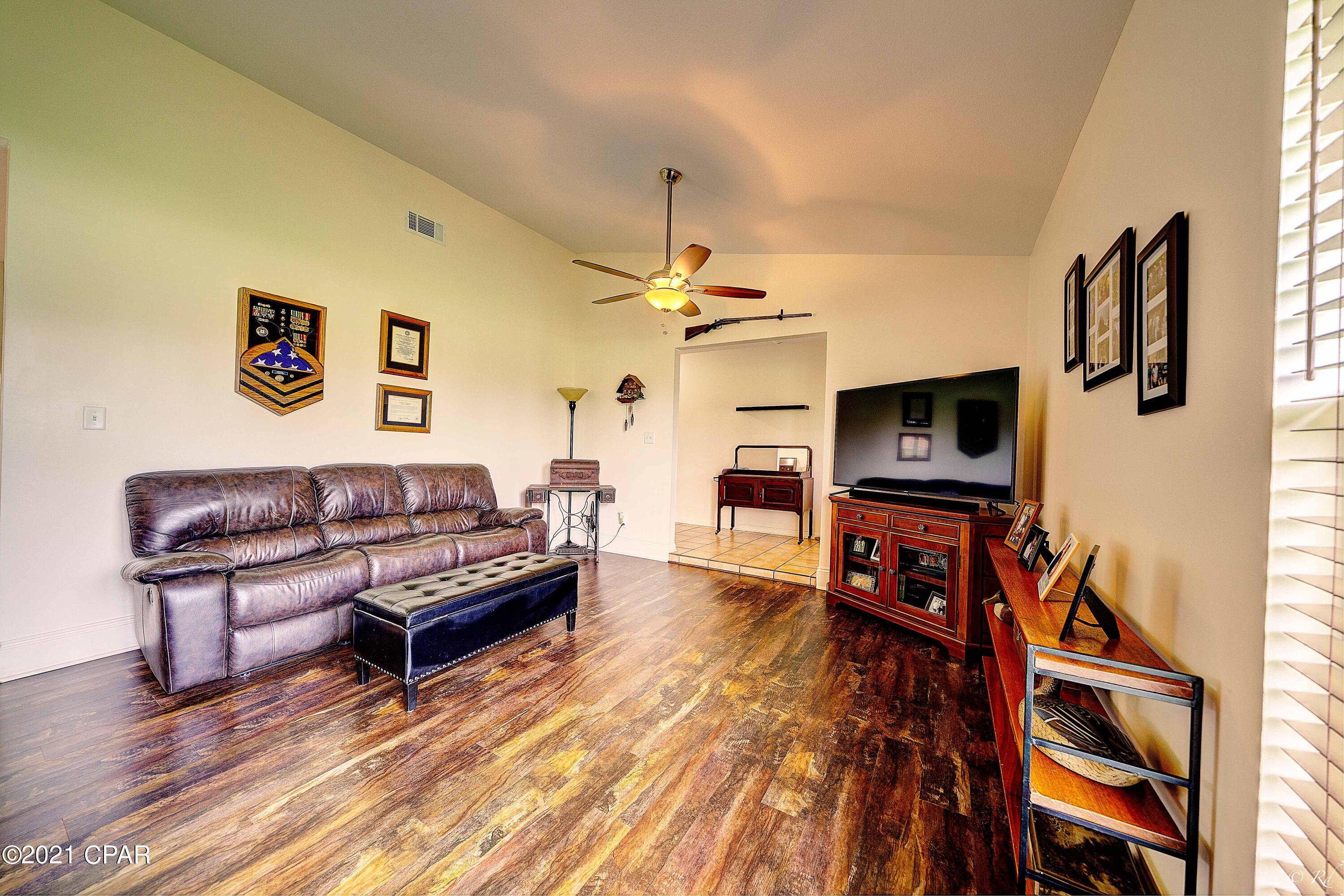 Towne & Country Lake Estates - Residential