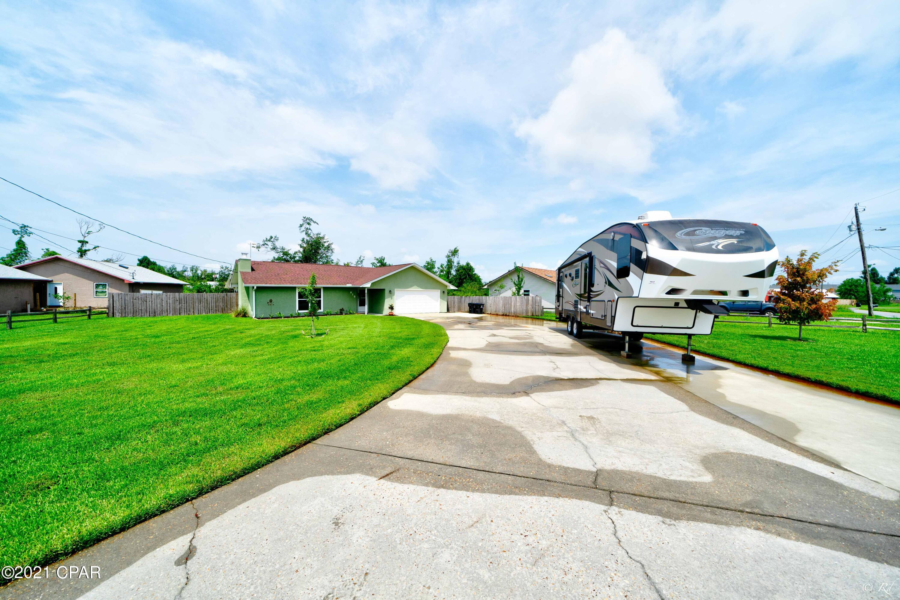 Towne & Country Lake Estates - Residential