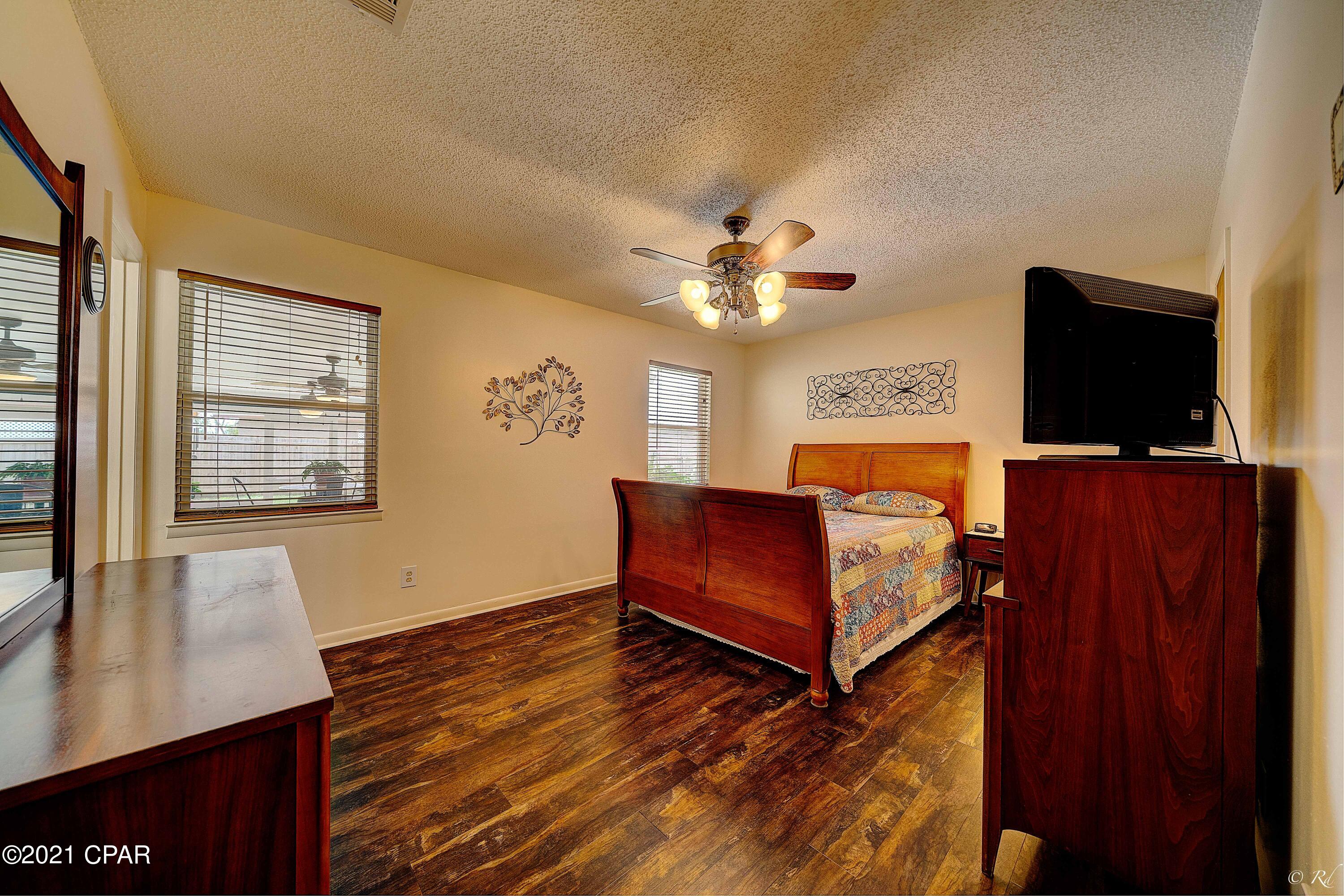 Towne & Country Lake Estates - Residential