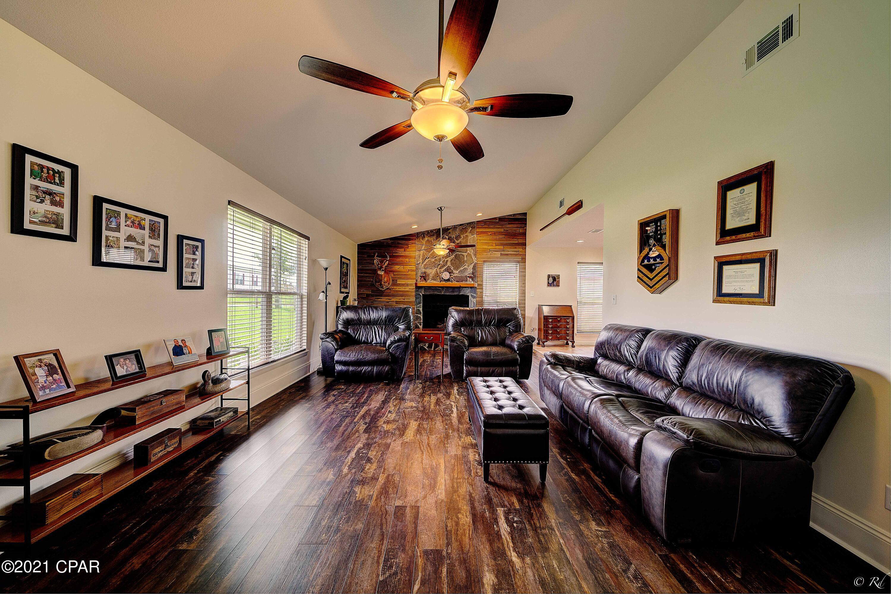 Towne & Country Lake Estates - Residential