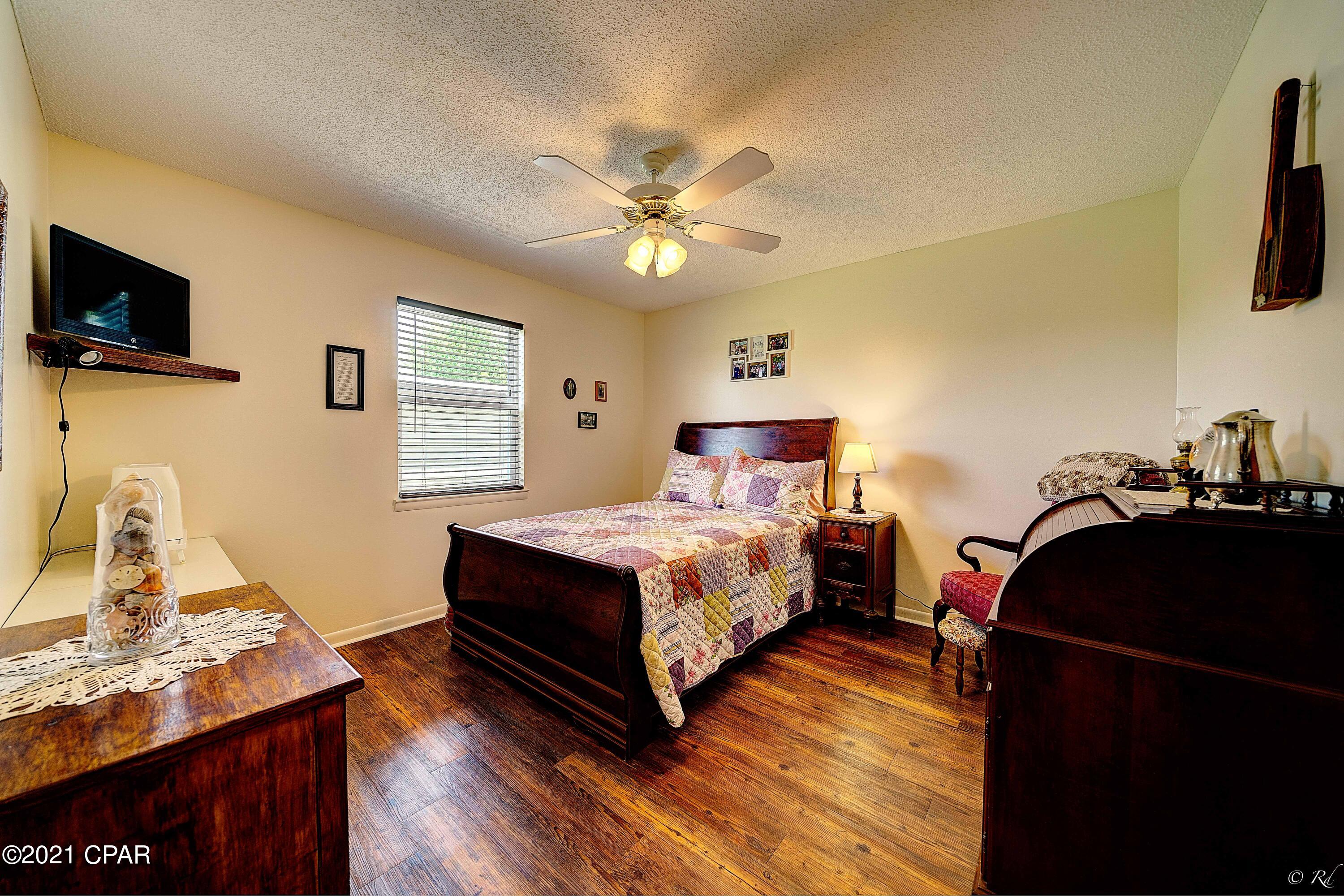 Towne & Country Lake Estates - Residential