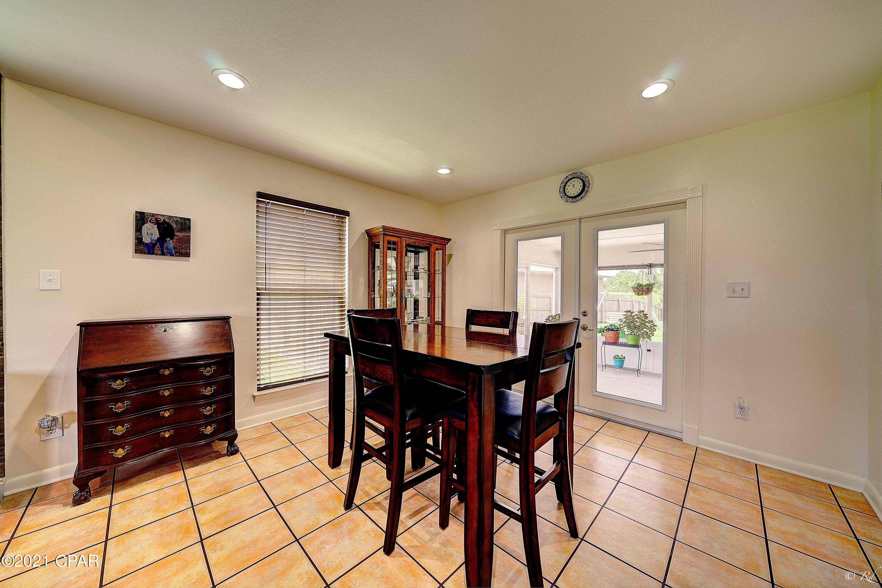 Towne & Country Lake Estates - Residential