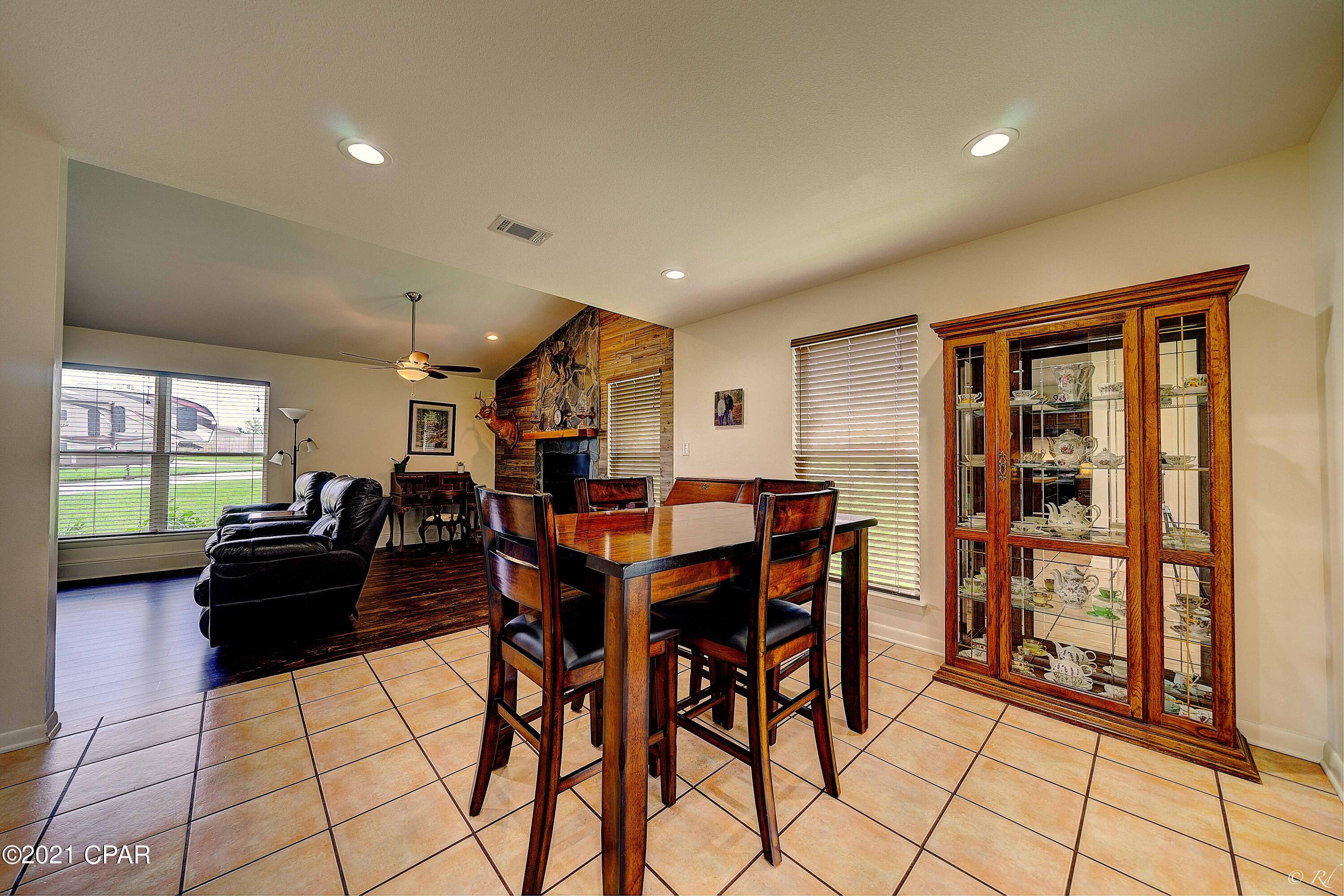 Towne & Country Lake Estates - Residential