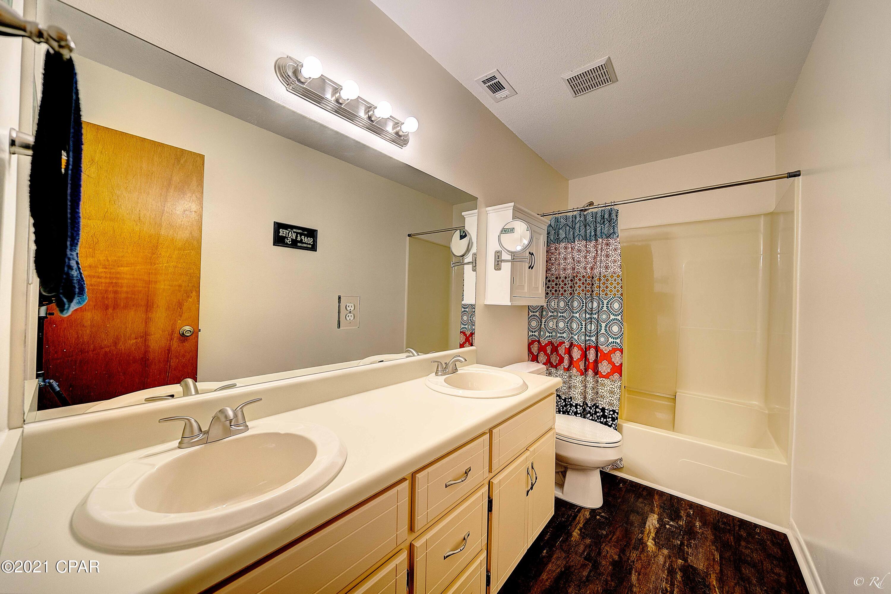 Towne & Country Lake Estates - Residential