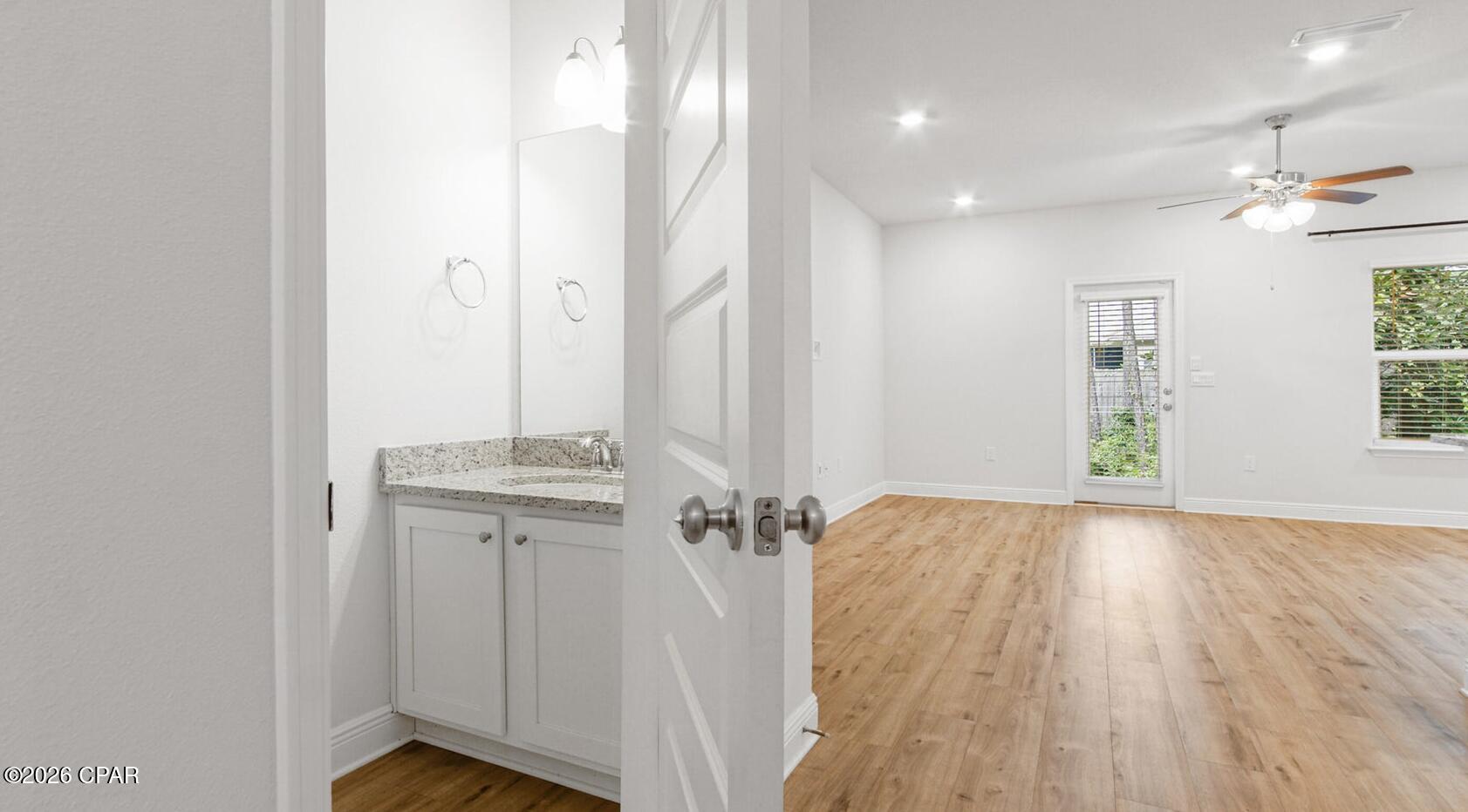 [No Recorded Subdiv] - Residential Lease