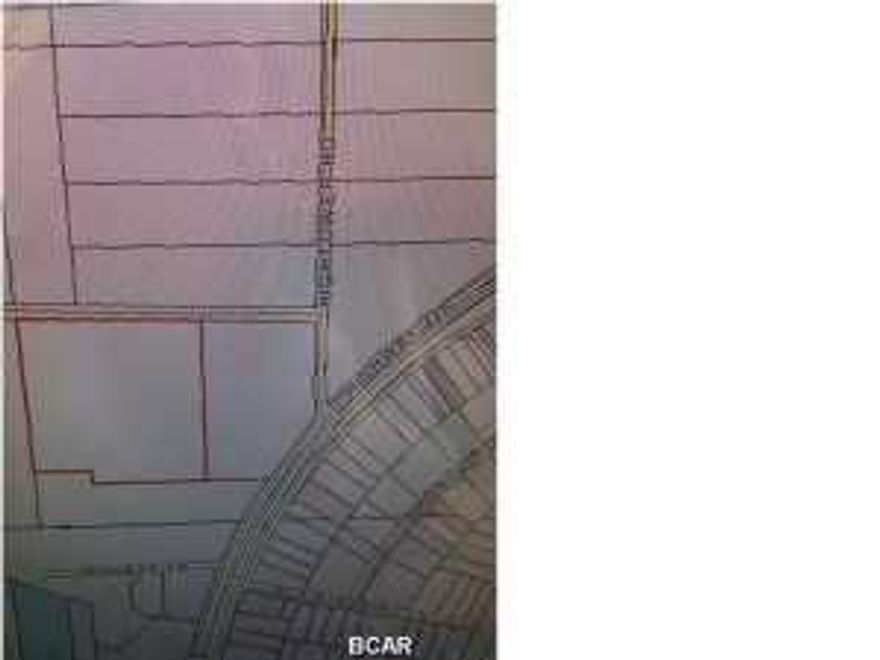 This is a beautiful 22.6 acre parcel that features a 13 acre pond along with 9.6 acres of land in Fountain. Build your dream home on the property and have room to roam yet not too far out from Panama City and all it has to offer.