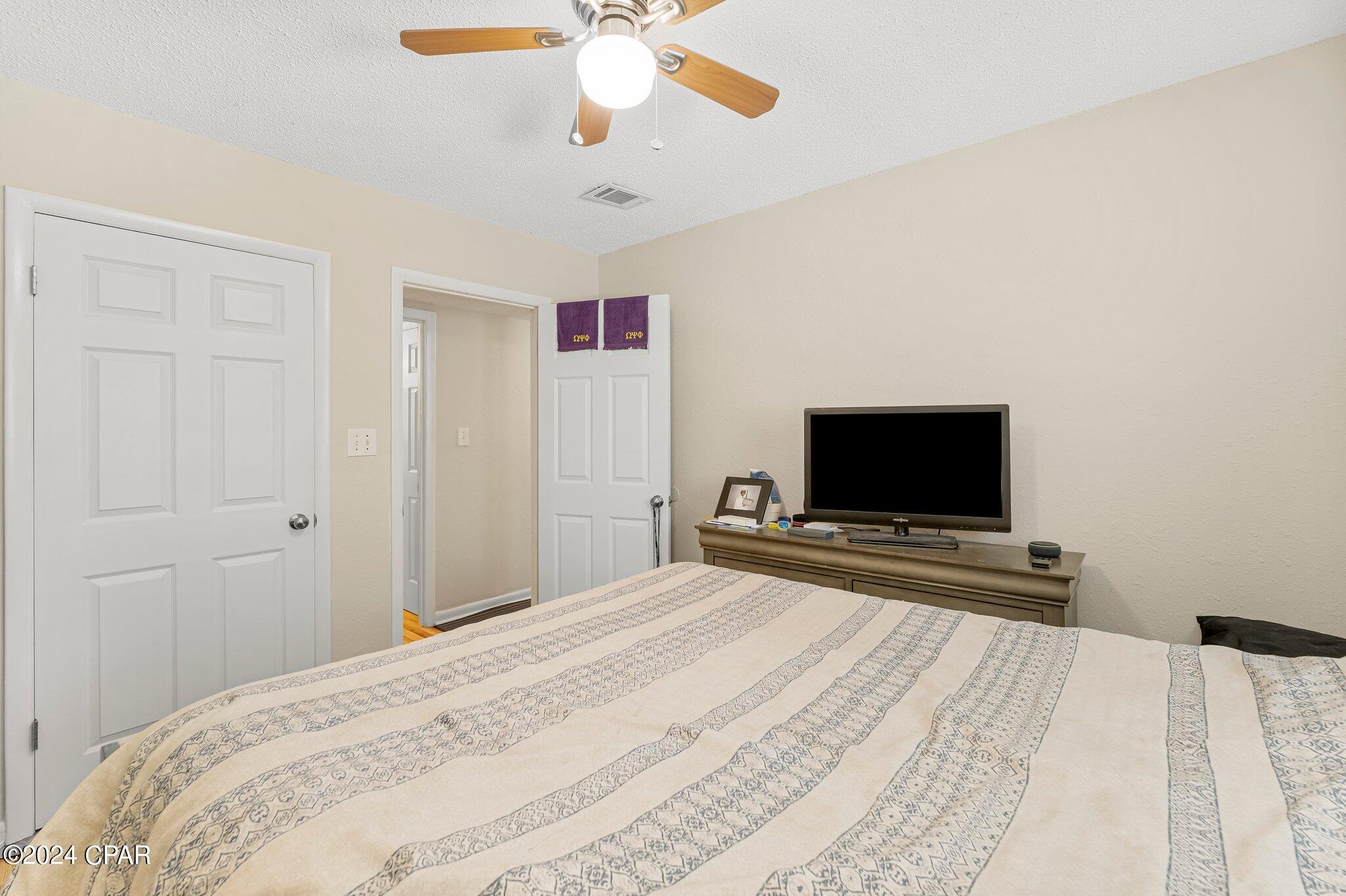 [No Recorded Subdiv] - Commercial Sale