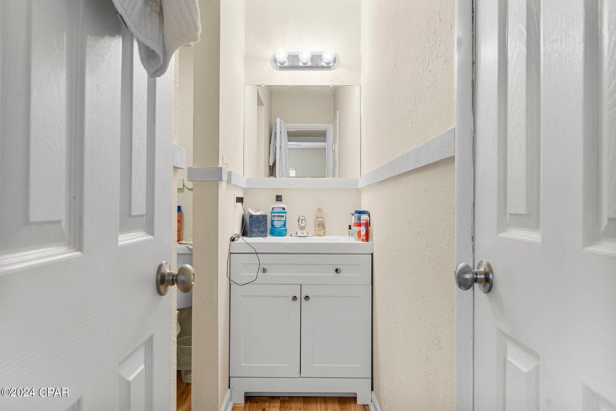 [No Recorded Subdiv] - Commercial Sale