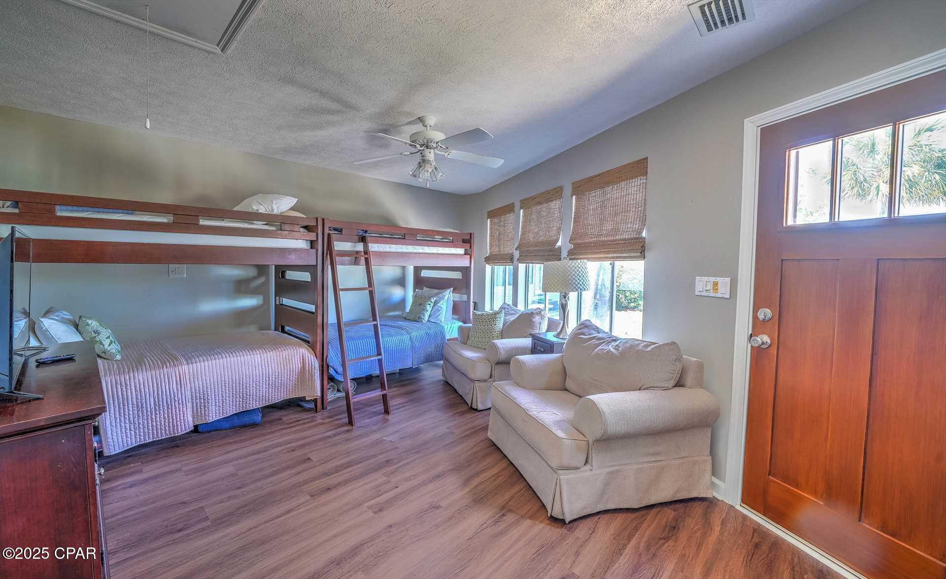 Venture Out Travel Trail - Residential