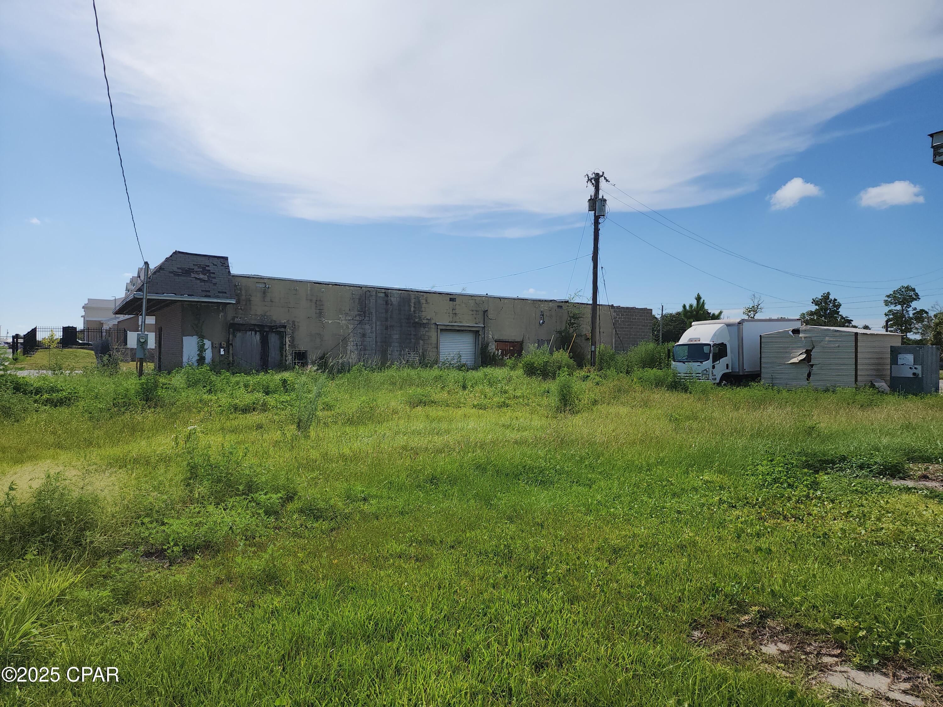 Segler - Commercial Sale