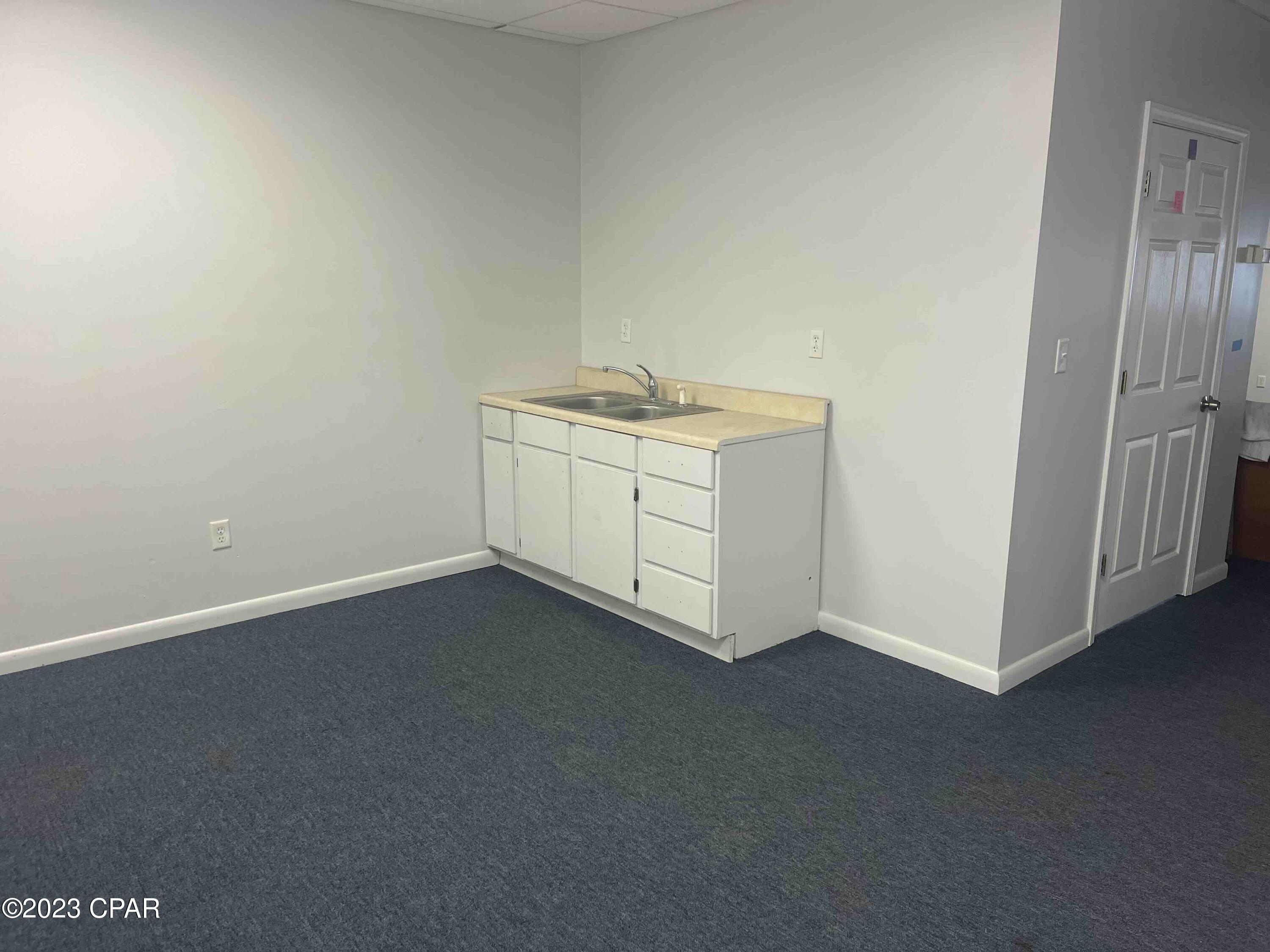 No Named Subdivision - Commercial Lease