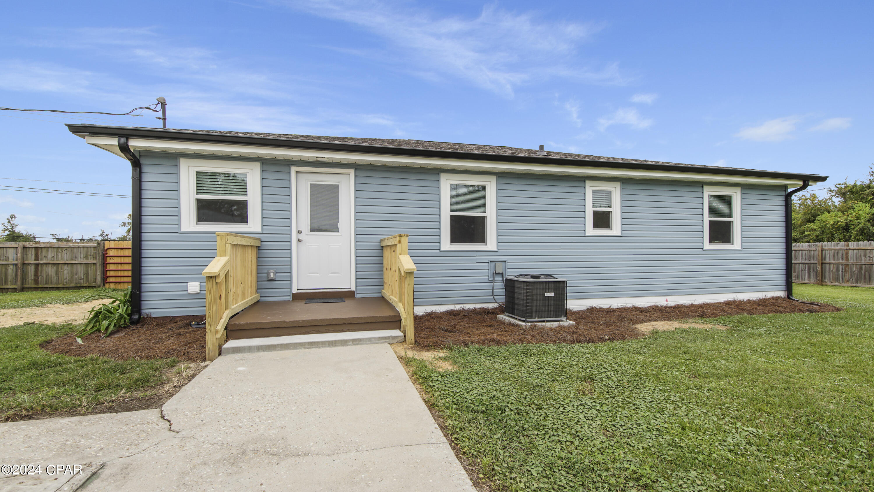 [No Recorded Subdiv] - Residential