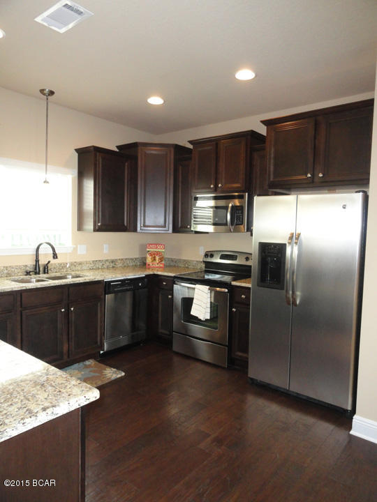 Magnolia Bay Club - Residential