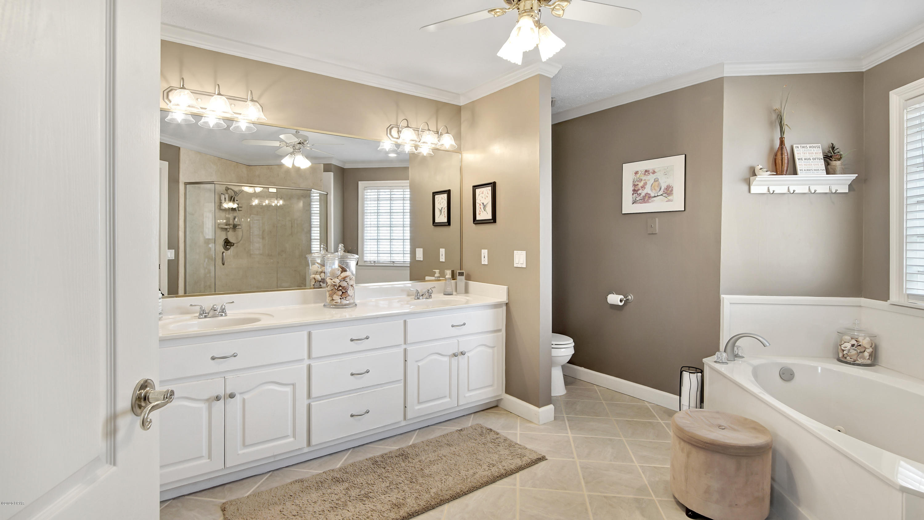 Country Club Harbour Estates - Residential