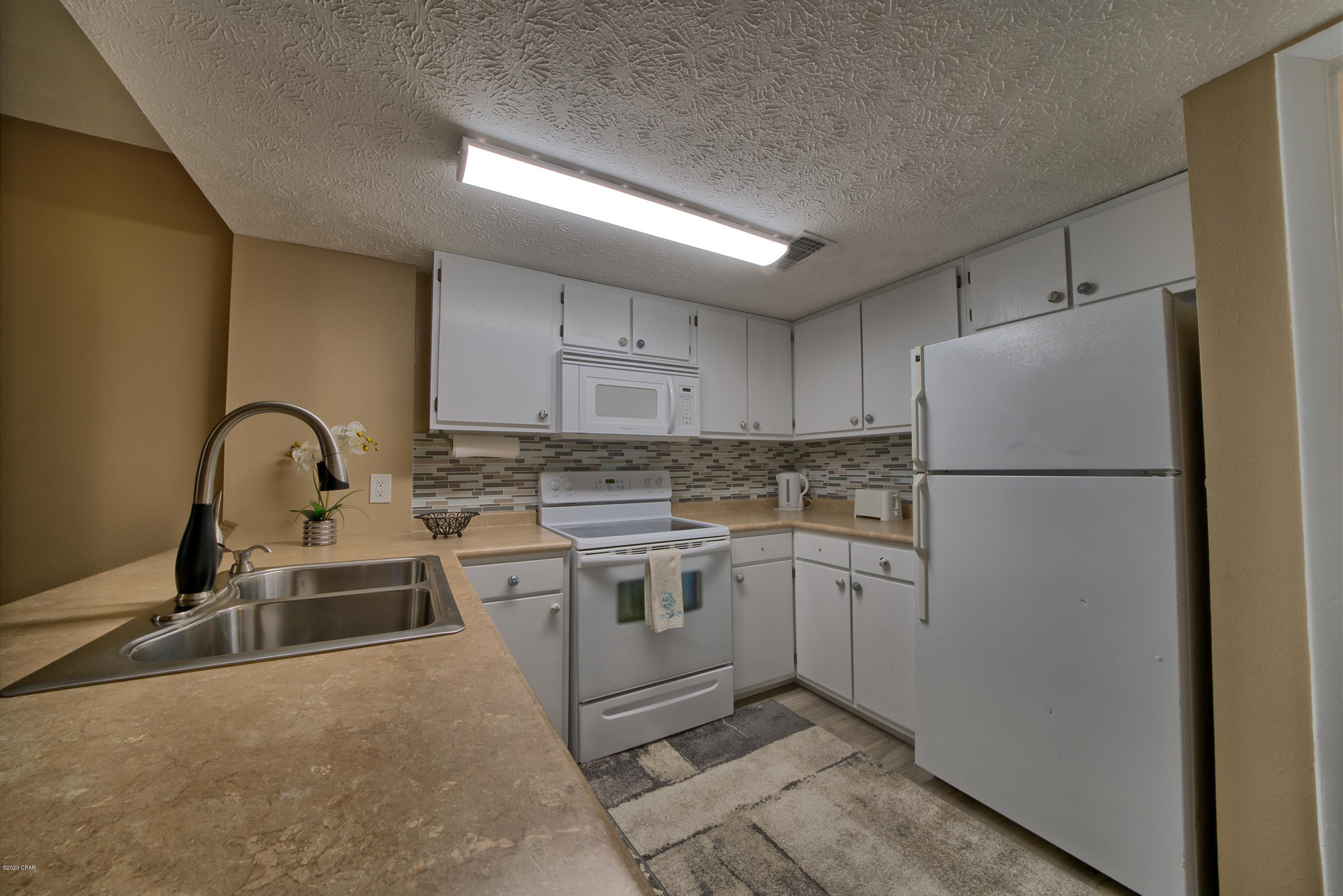 Hidden Lagoon - Residential