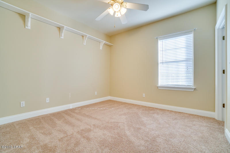 Kirkland Manor - Residential