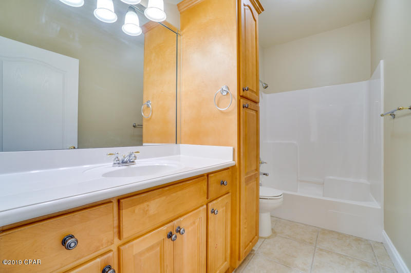 Kirkland Manor - Residential