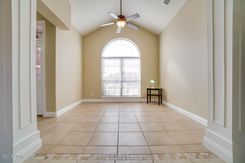 Kirkland Manor - Residential