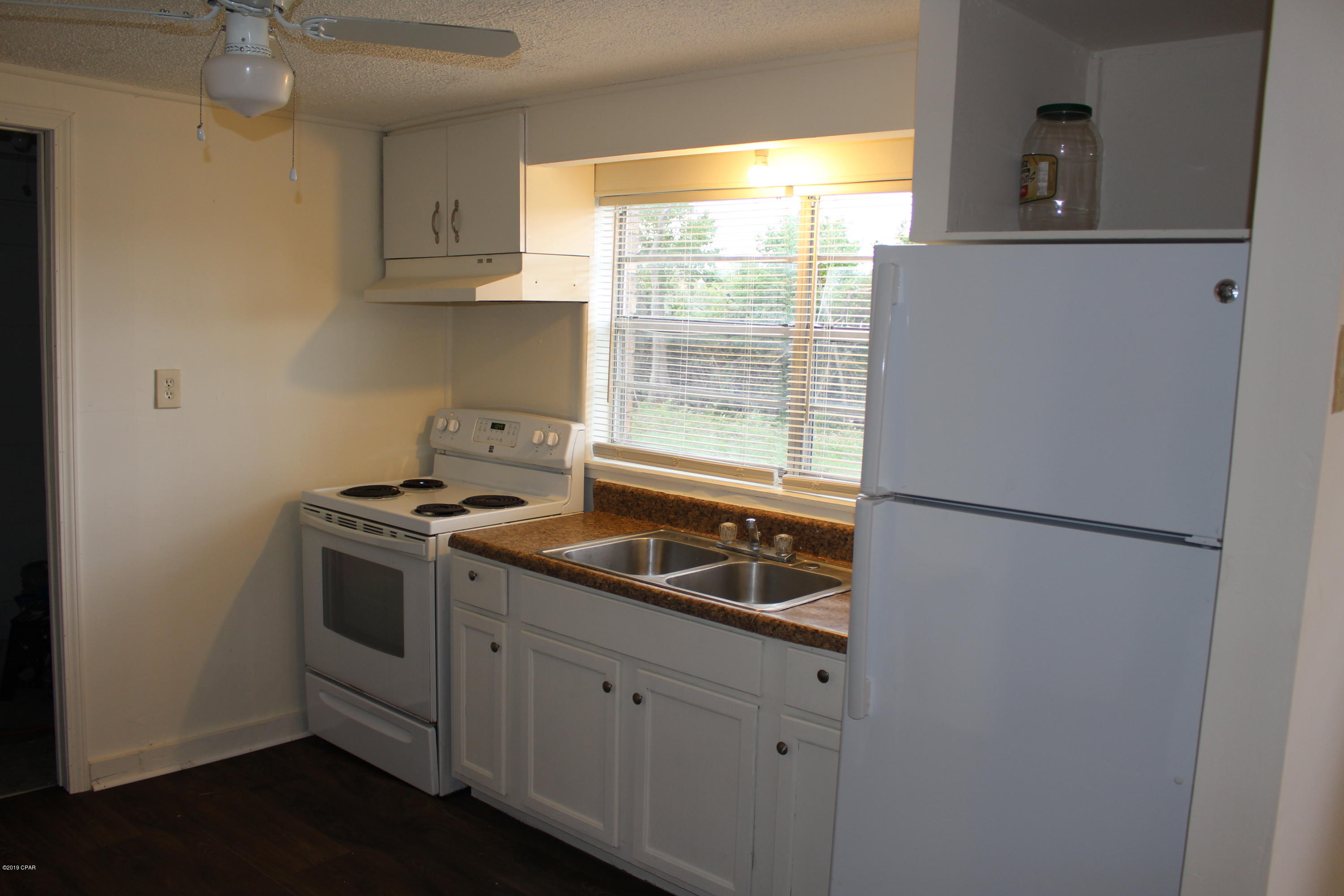 [No Recorded Subdiv] - Residential Lease