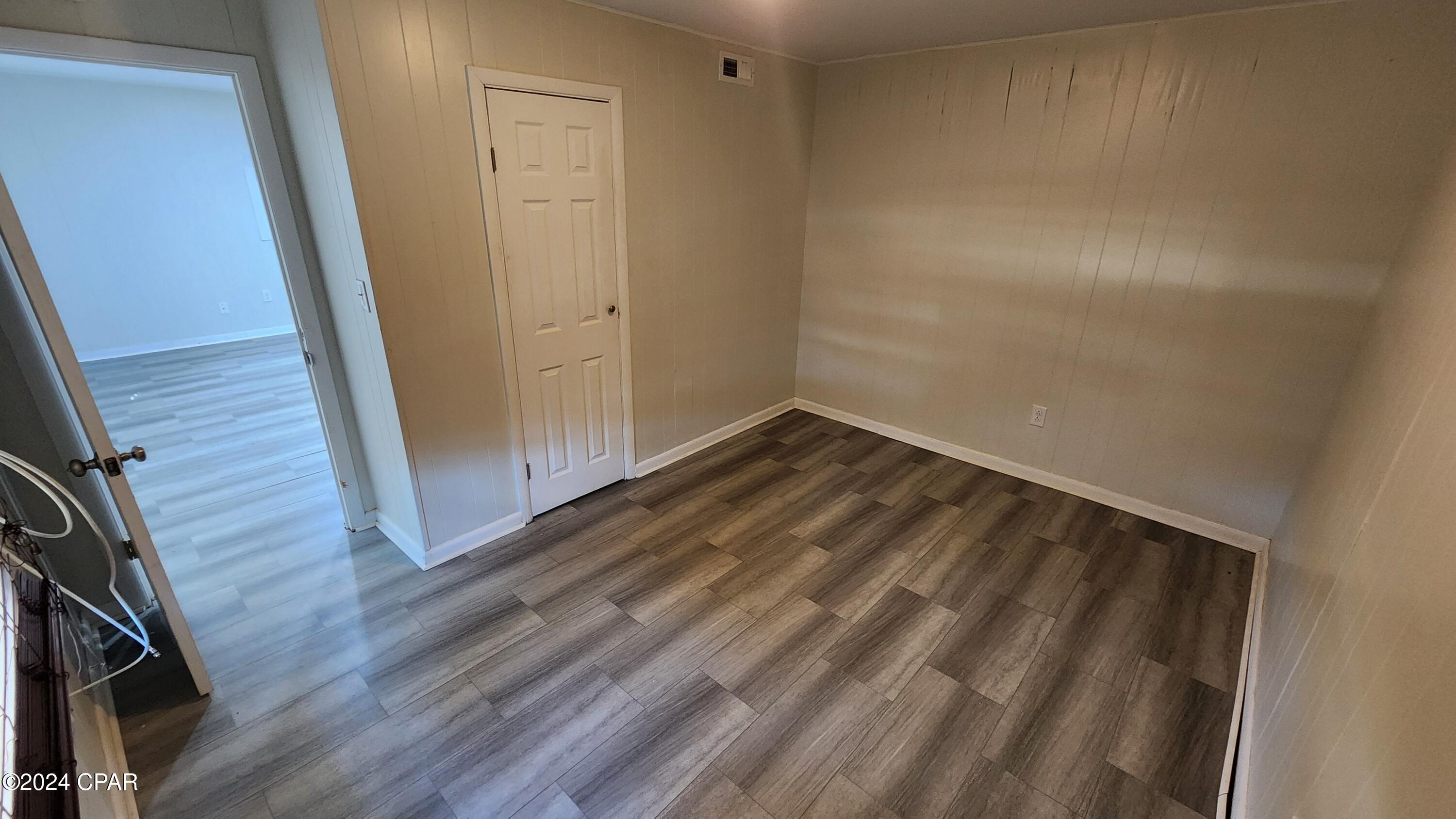 [No Recorded Subdiv] - Residential Lease