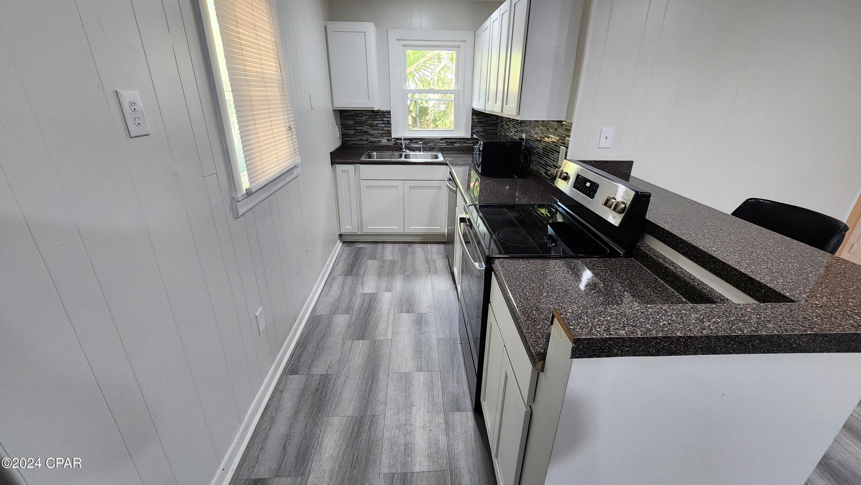 [No Recorded Subdiv] - Residential Lease