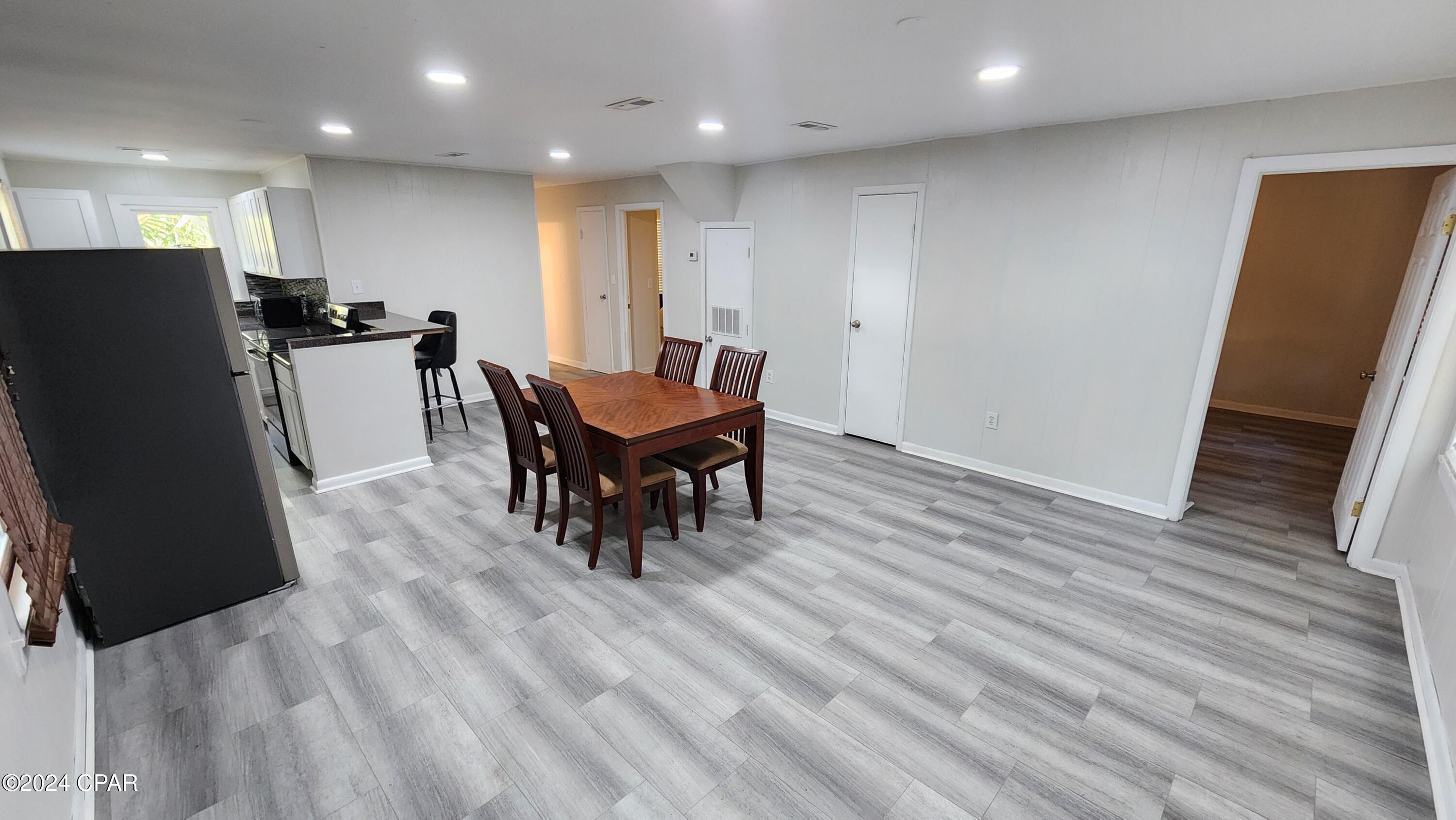 [No Recorded Subdiv] - Residential Lease