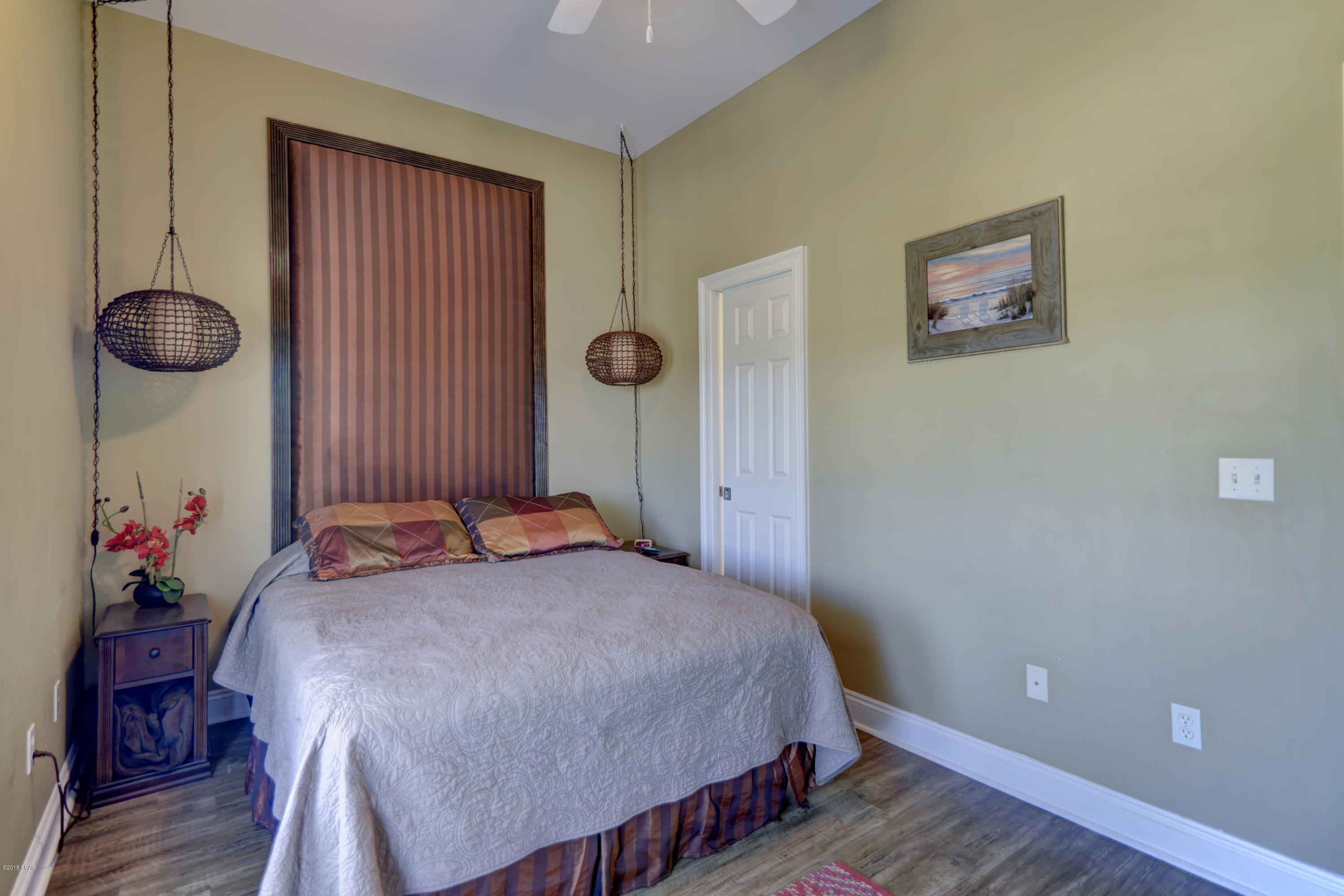 Summer Towne Cottage Condo Ph II - Residential