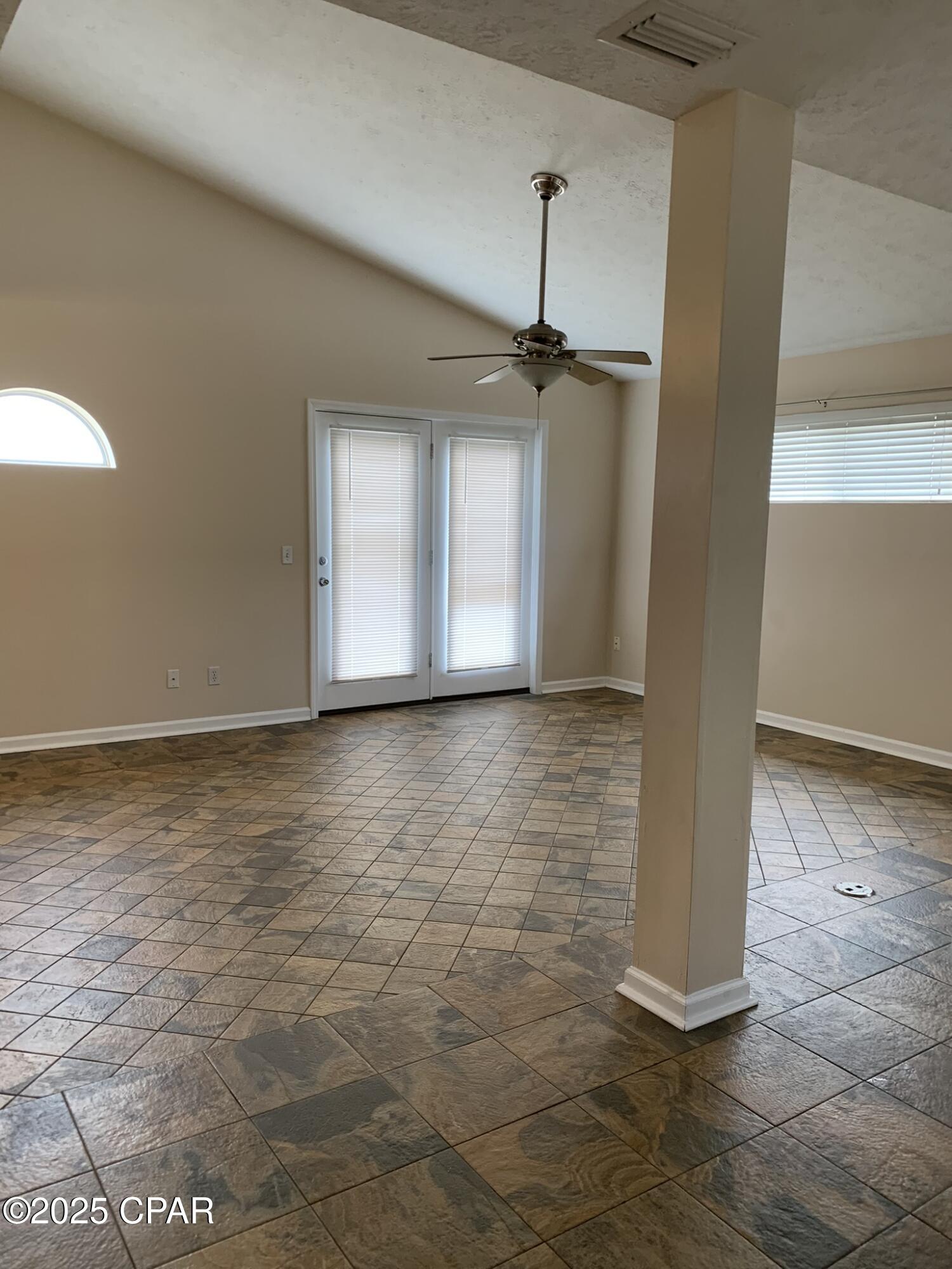 Palm Cove - Residential Lease