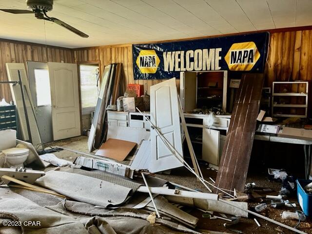 [No Recorded Subdiv] - Commercial Sale