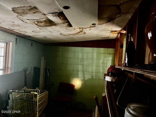 [No Recorded Subdiv] - Commercial Sale