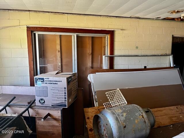 [No Recorded Subdiv] - Commercial Sale