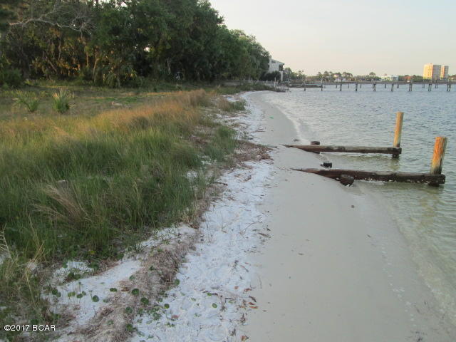 [No Recorded Subdiv] - Land