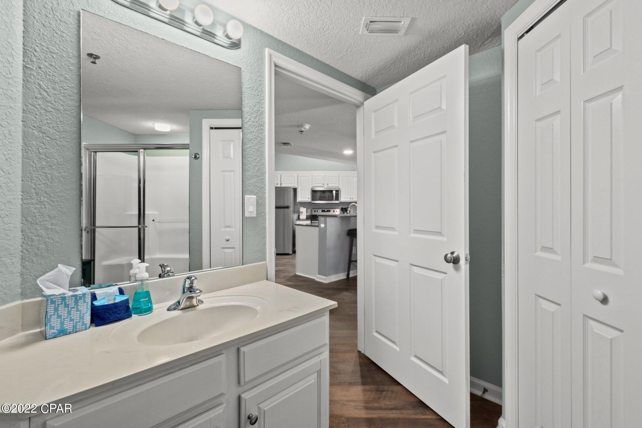 Hibiscus By The Bay - Residential