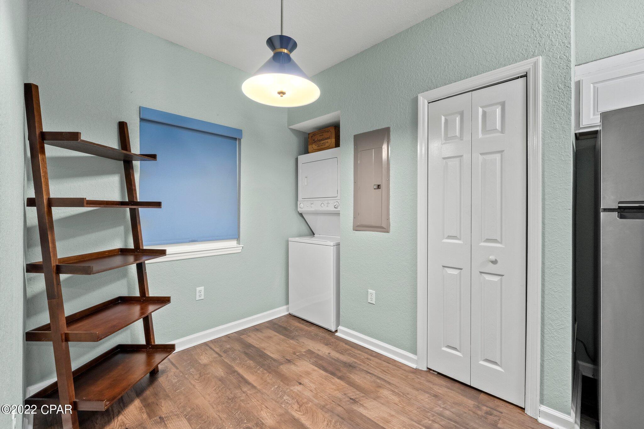 Hibiscus By The Bay - Residential