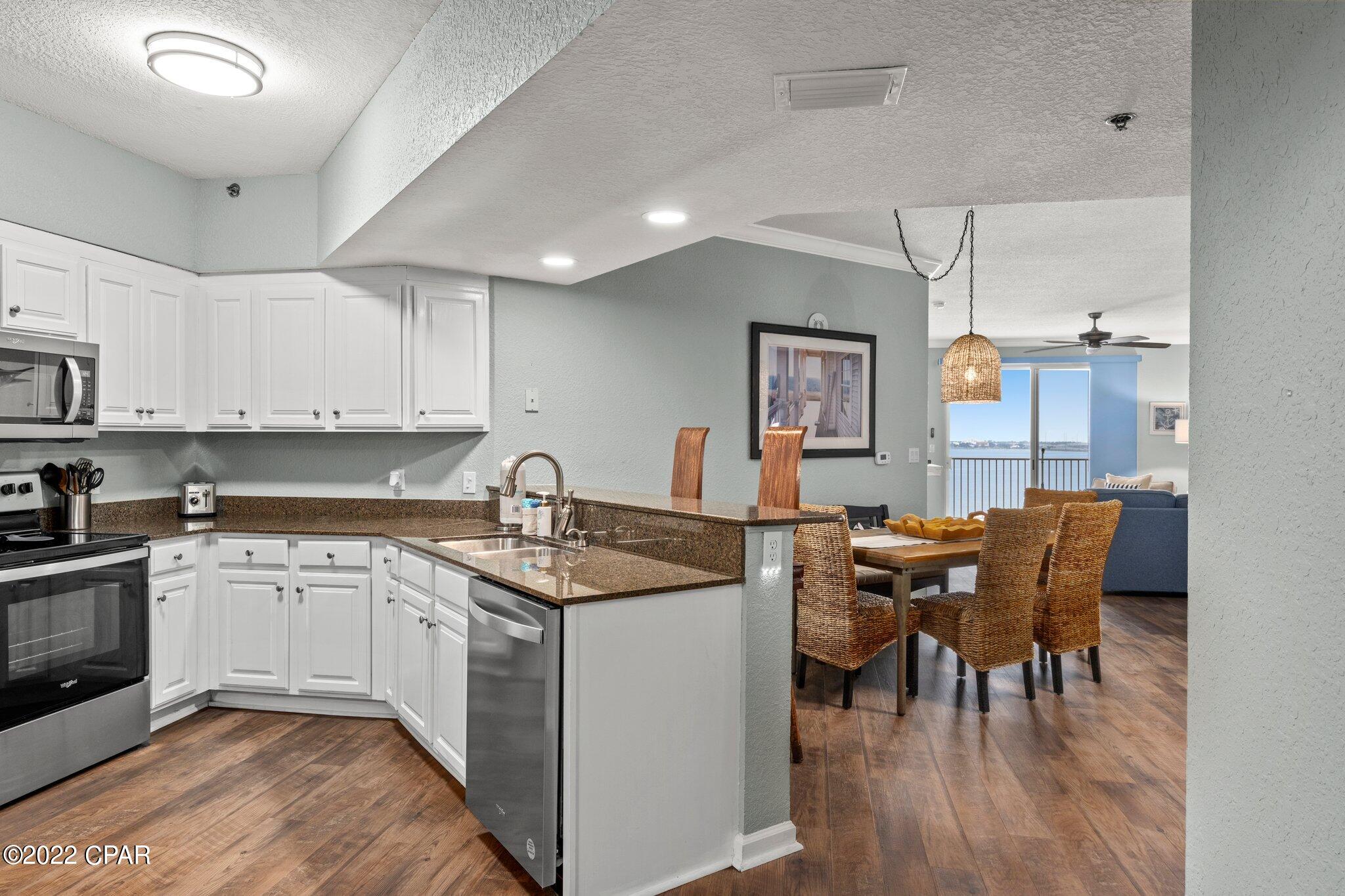 Hibiscus By The Bay - Residential