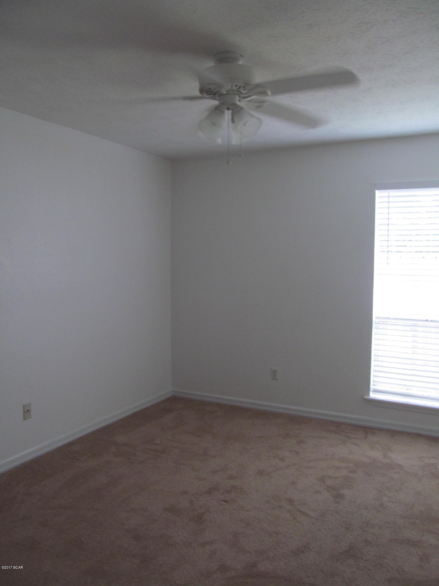 Hutchison's 2nd To Bahama Bch - Residential Lease