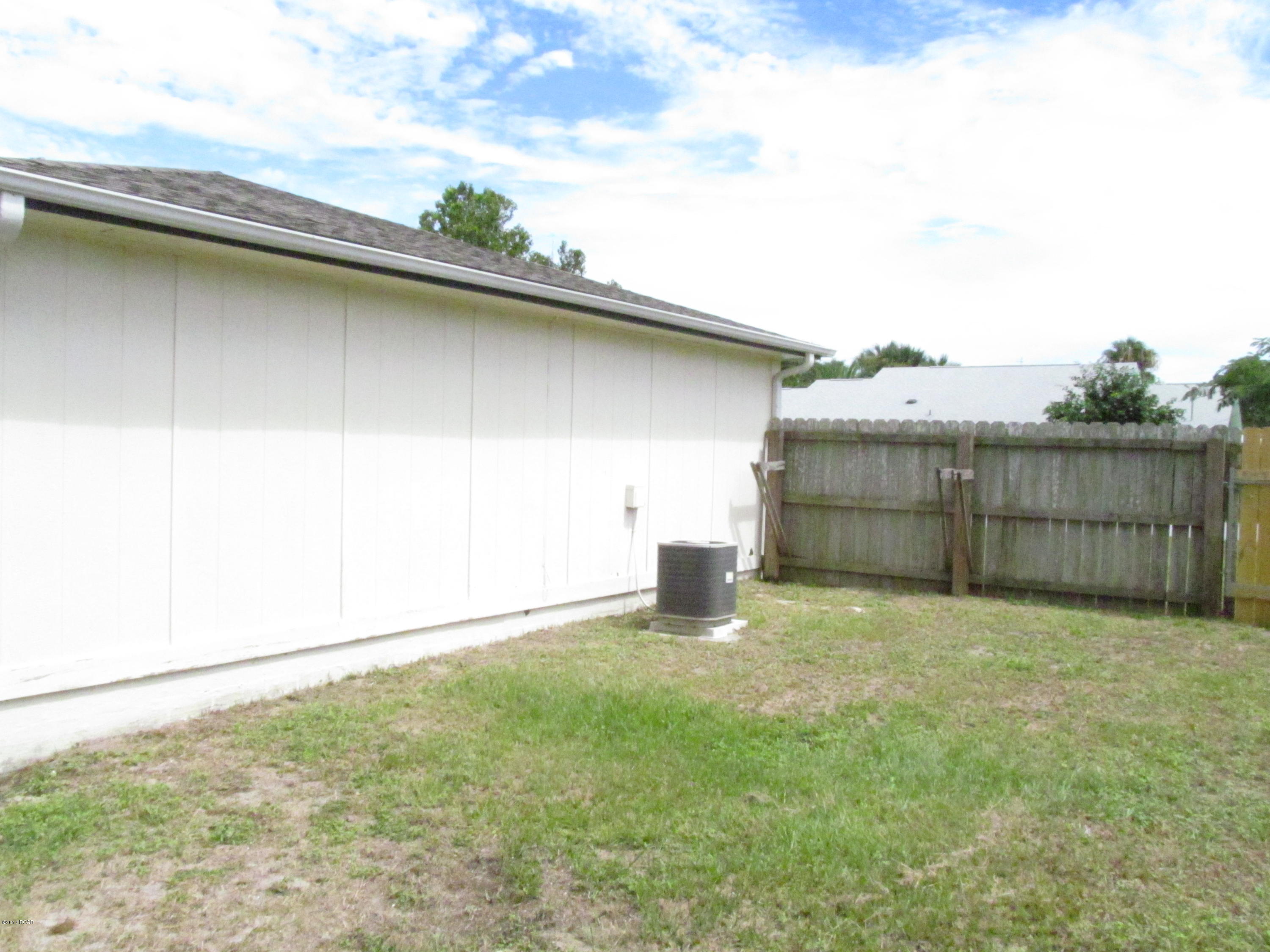 Hutchison's 2nd To Bahama Bch - Residential Lease