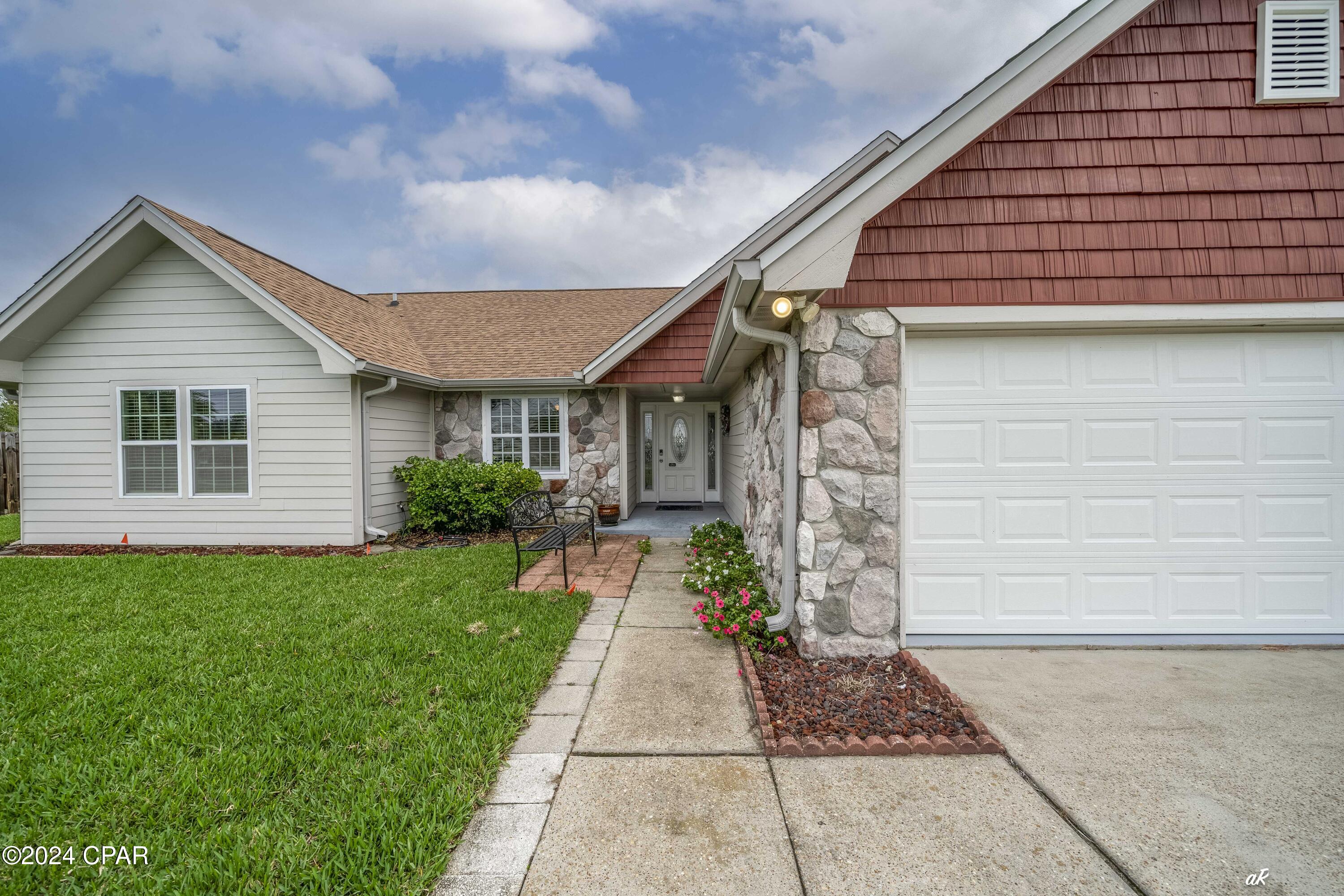 [No Recorded Subdiv] - Residential Lease